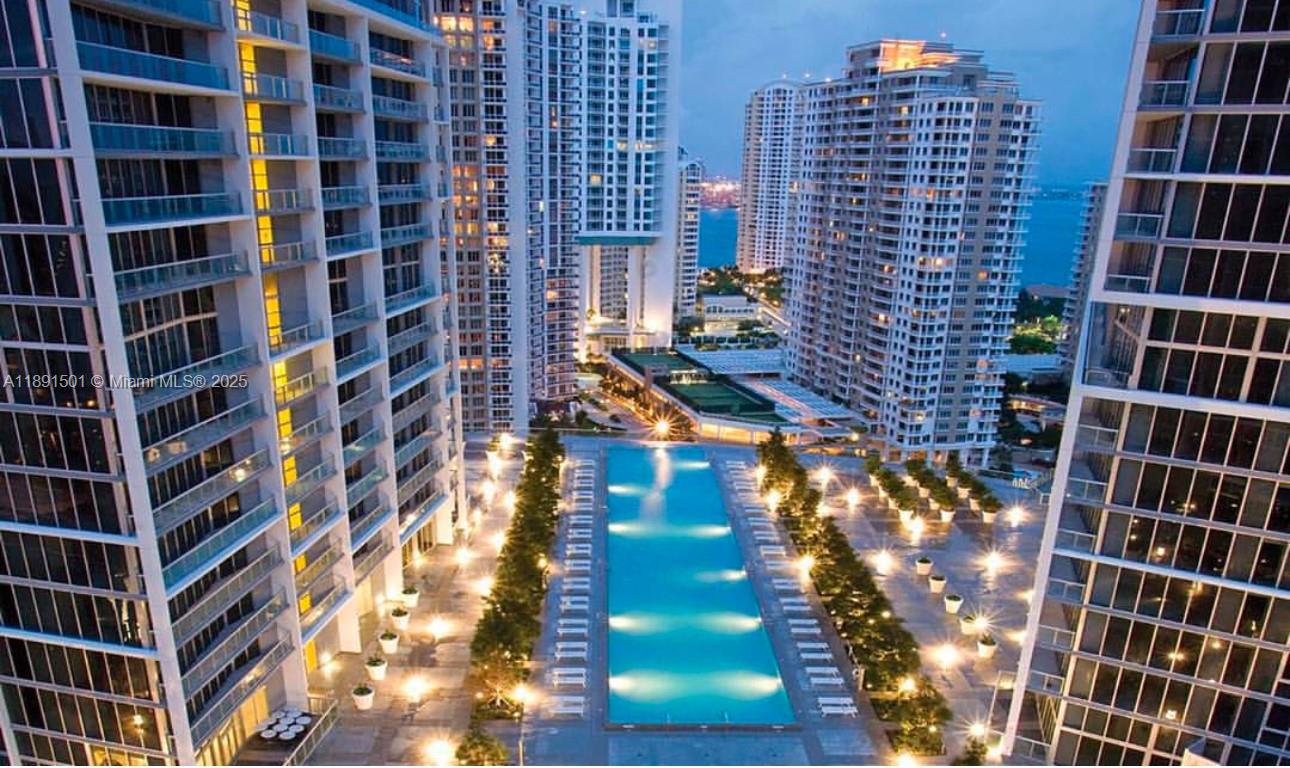 Icon Brickell No Two