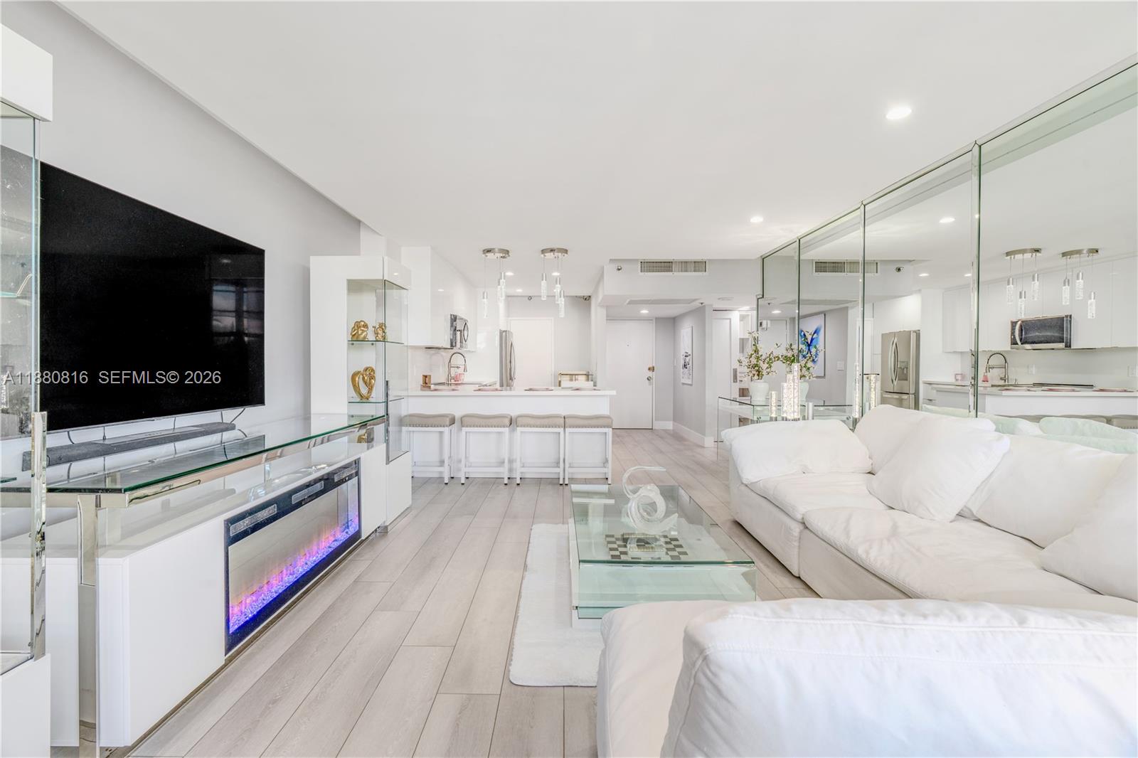 The Decoplage Condo