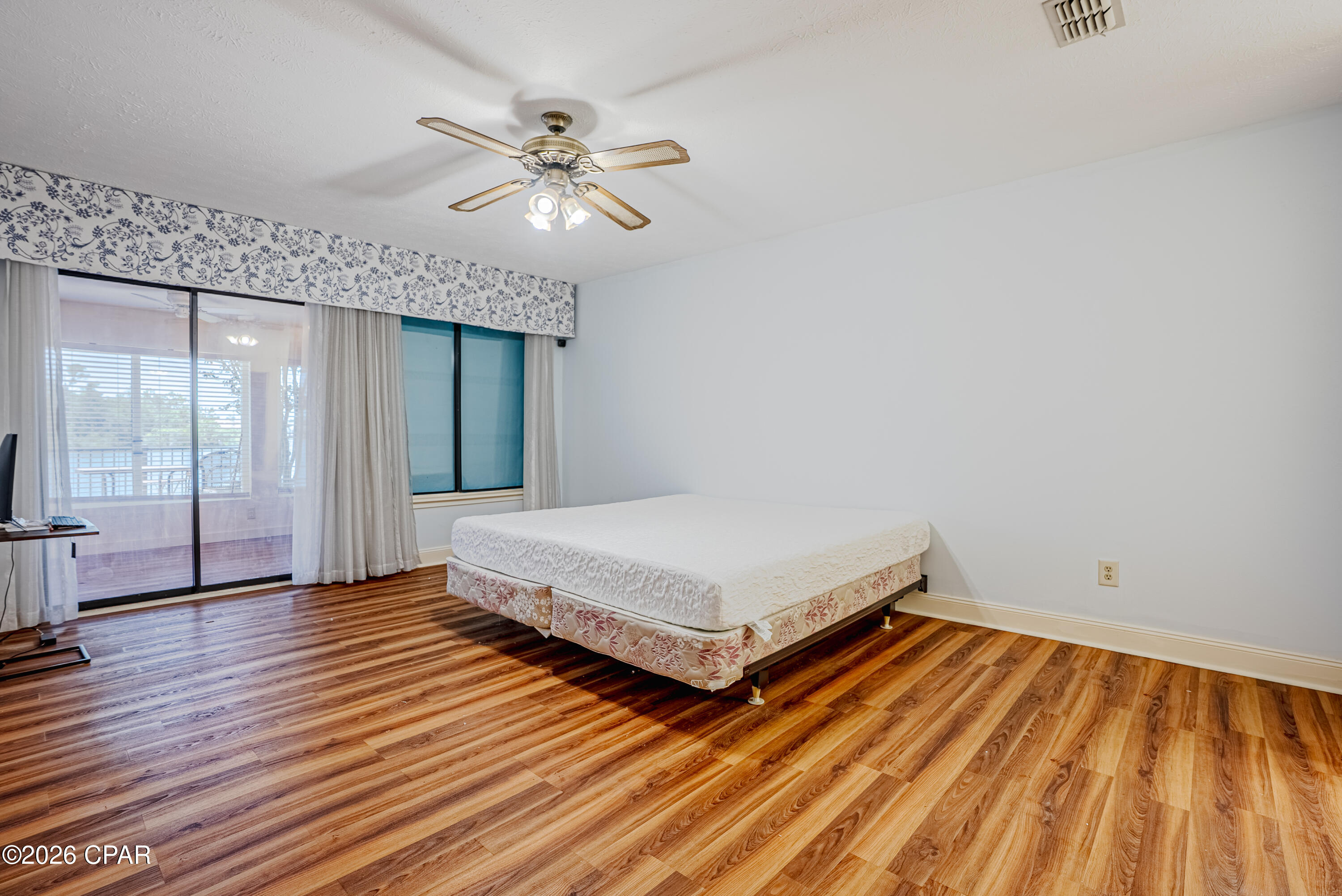 Image 23 For 149 Marin Drive