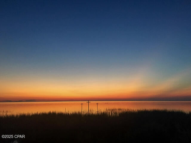 Listing photo id 48 for 295 Watermark Way
