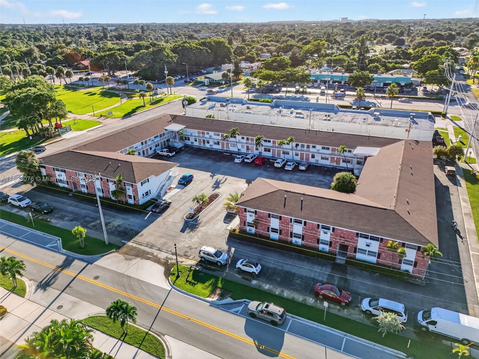 Homes for sale in Lake Park, FL | 810 Lake Shore Dr #40, Lake Park, FL 33403 | MLS# A11893076