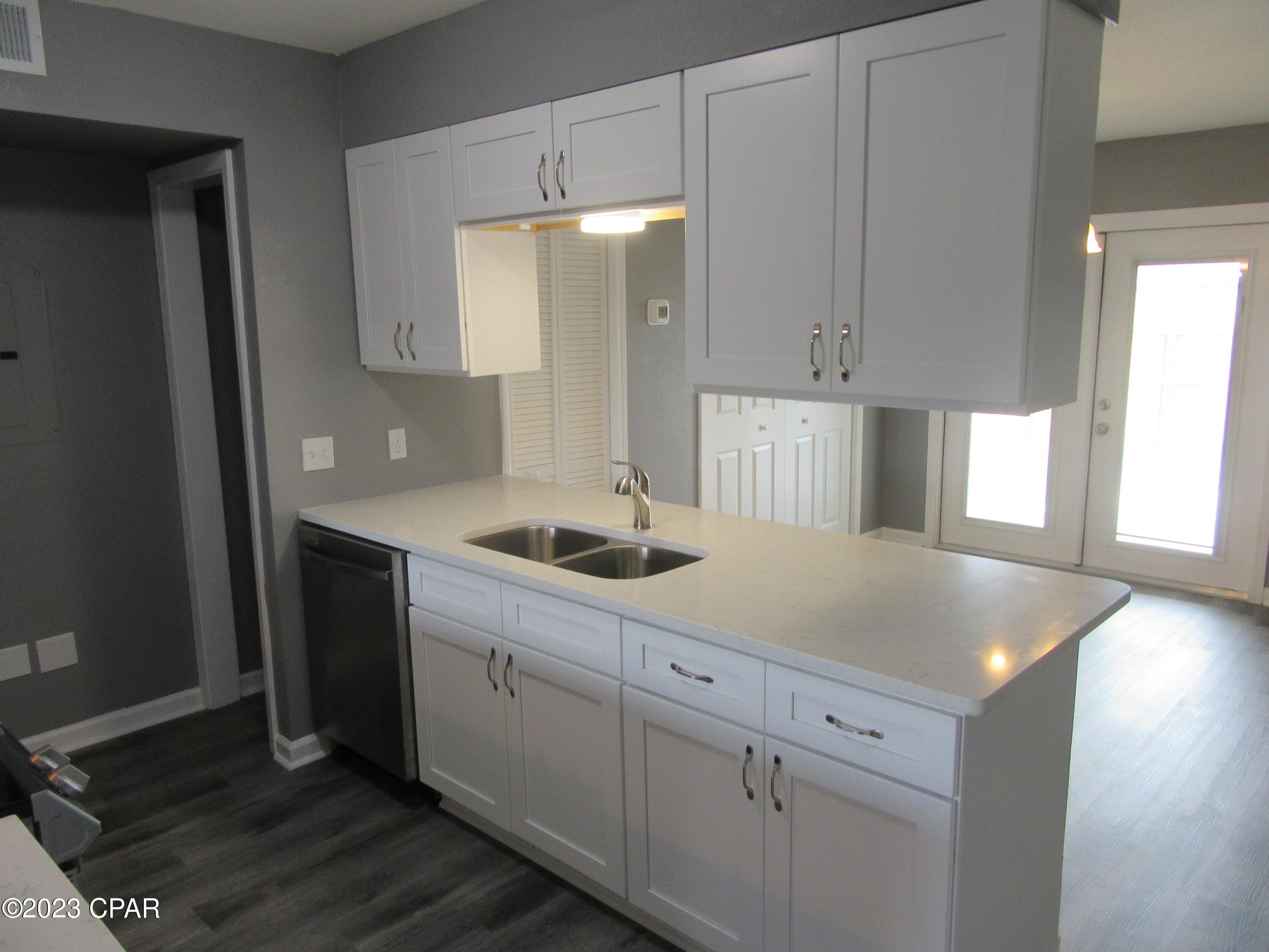 Image 11 For 134 Parker Village Circle