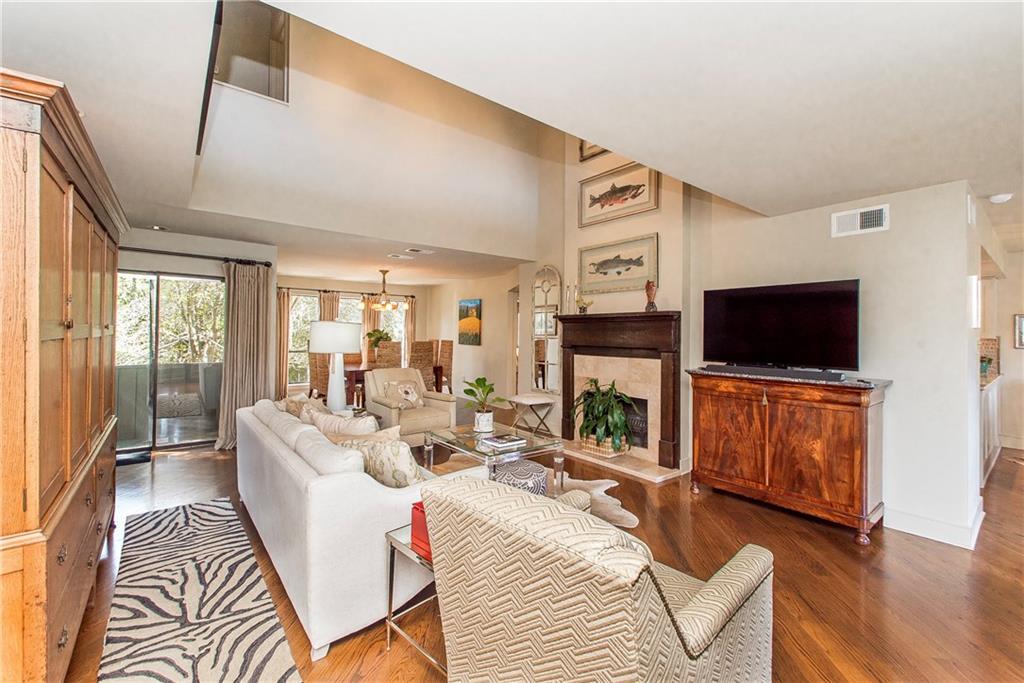 5th image of 100 Tchefuncte Oaks Dr, Mandeville, LA 70471