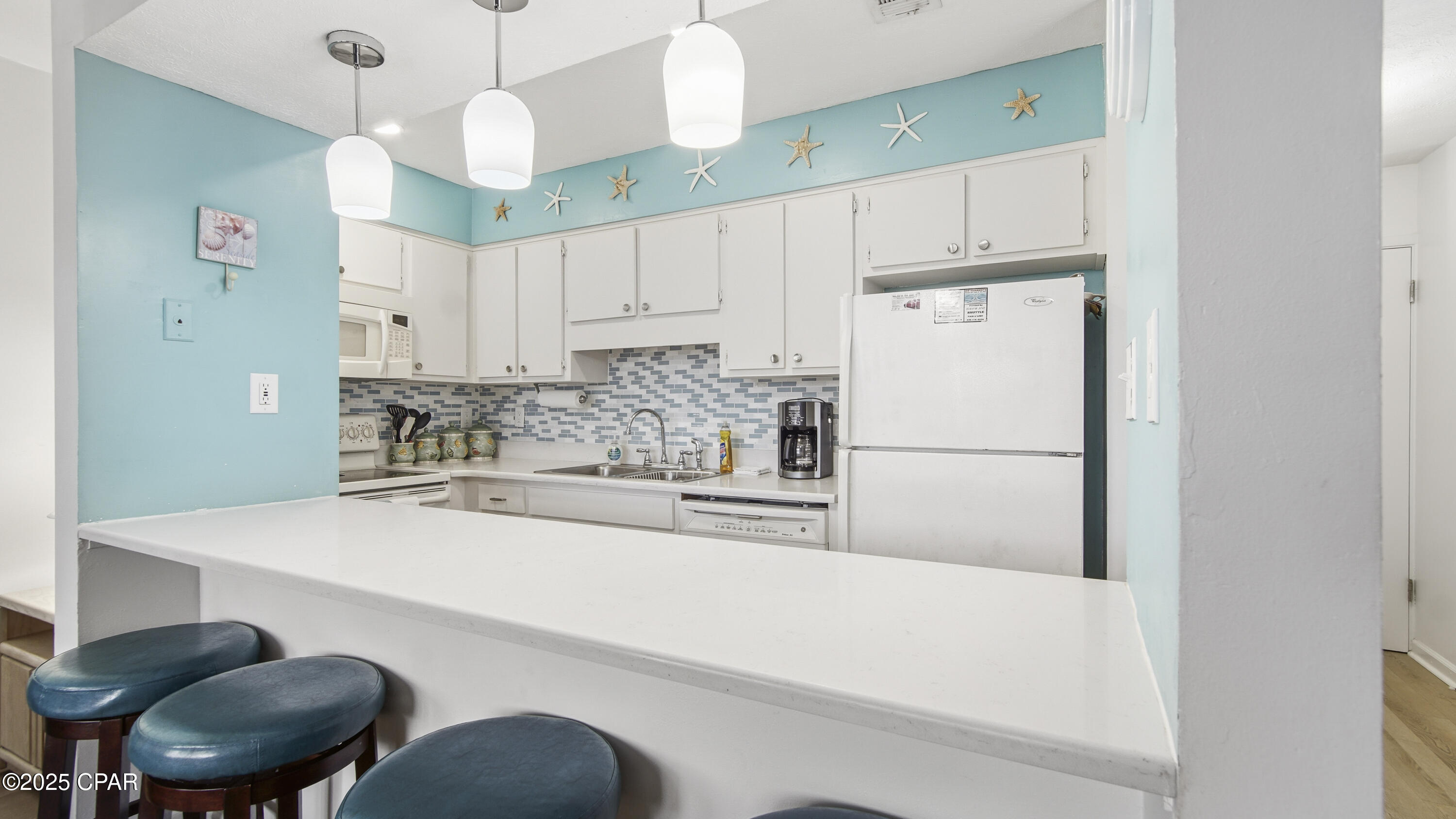 Image 6 For 6829 Thomas Drive 301