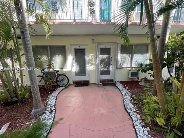 Homes for sale in Miami Beach, FL | 8040 Tatum Waterway Dr, Miami Beach, FL 33141