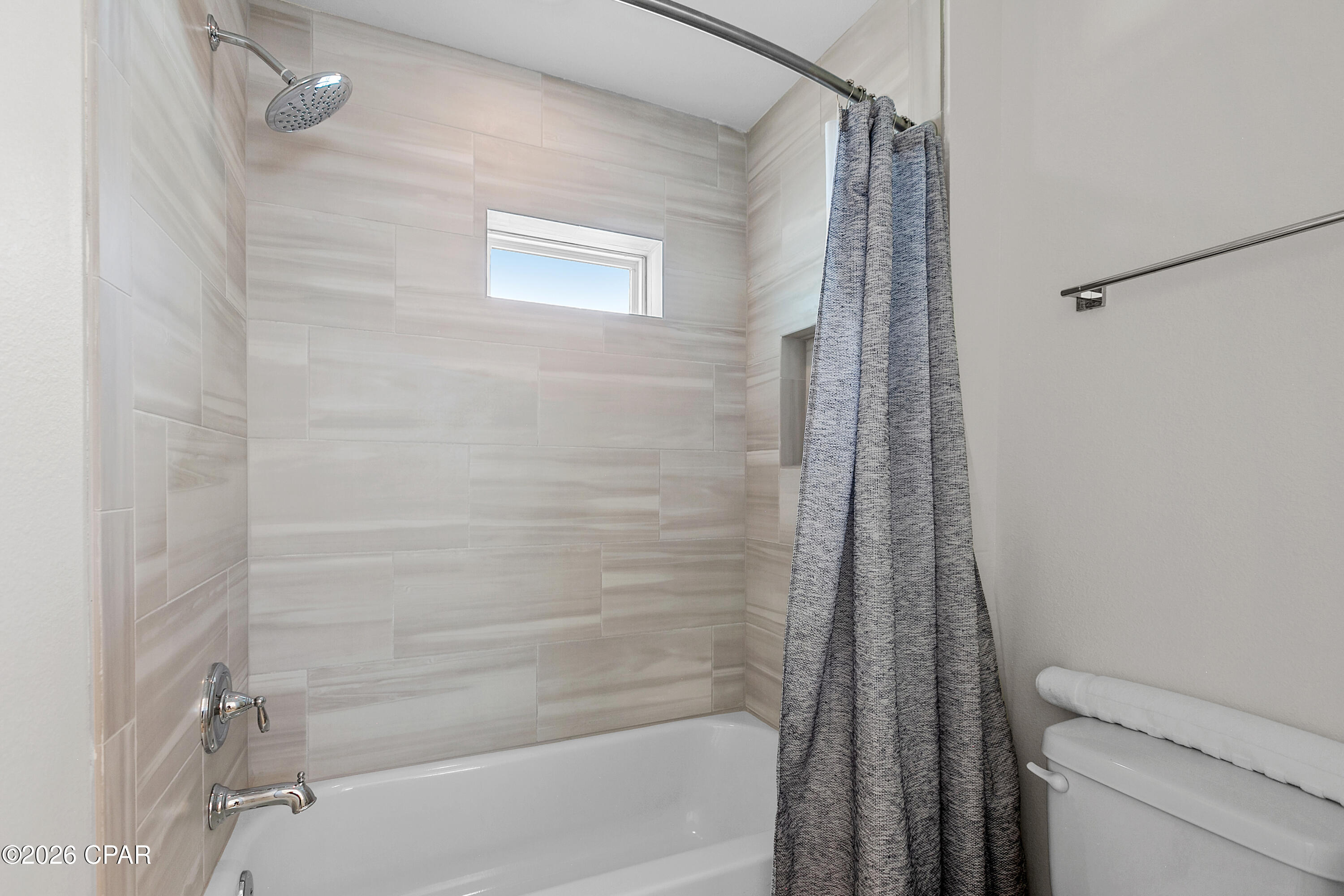 Image 22 For 115 42nd Street 1