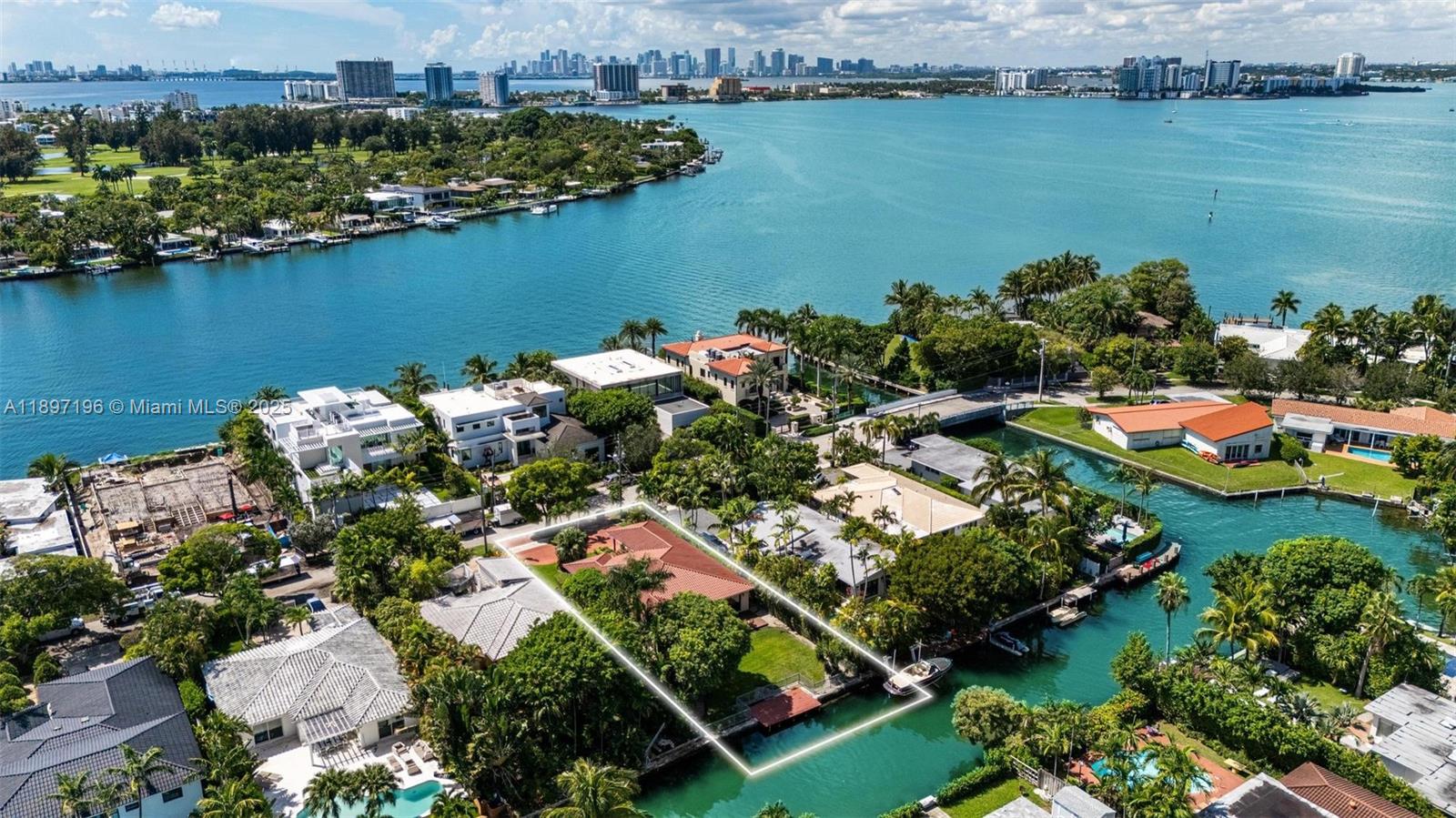 1855 Daytonia Rd, Miami Beach FL 33141