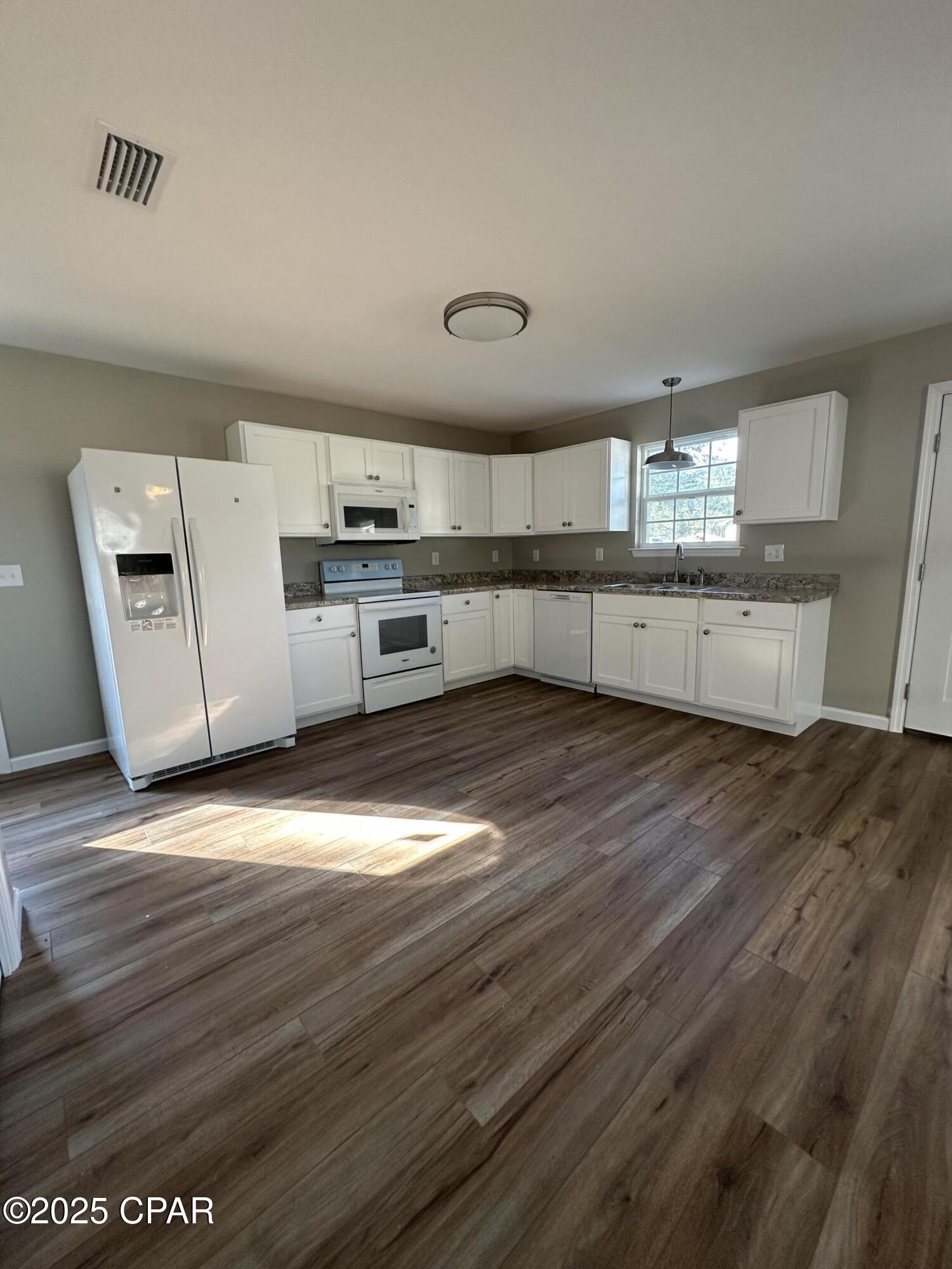 4th image of 6630 Grande Oak Loop, Grand Ridge, FL 32442 | MLS# 780545