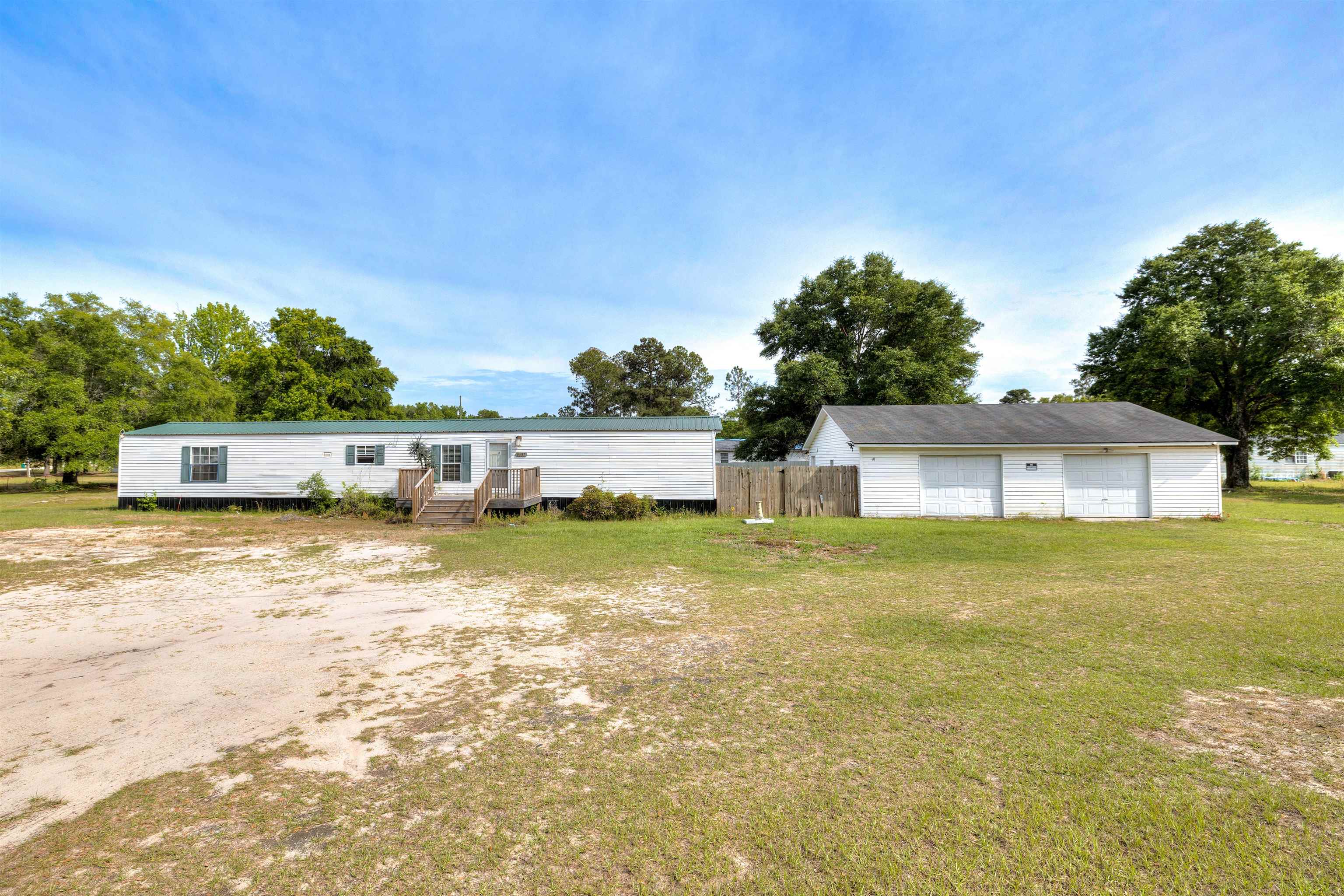 Photo 3 of Manufactured home for sale at 6137 Old Mullins Hwy, Nichols, SC 29581 | MLS# 2525338 | Listing updated on 2026-09-18
