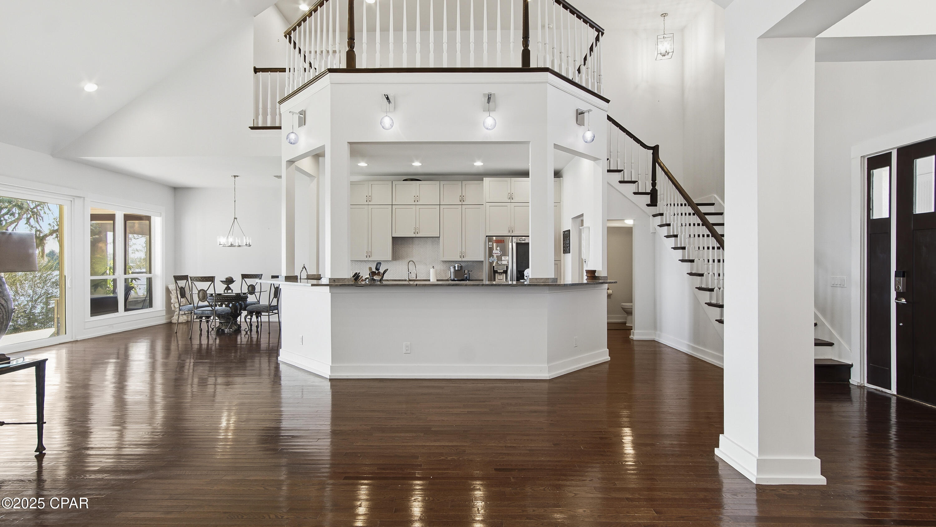 Image 19 For 2502 Country Club Drive