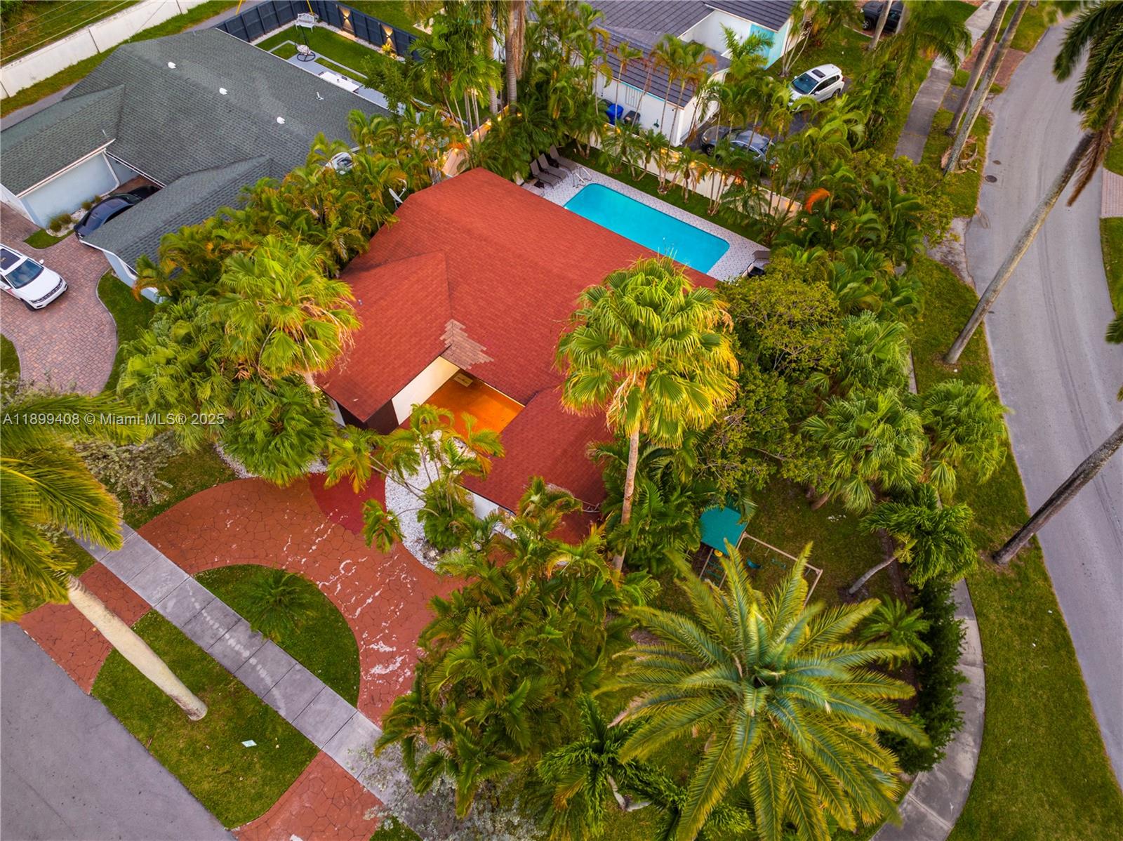 Country Club Homes