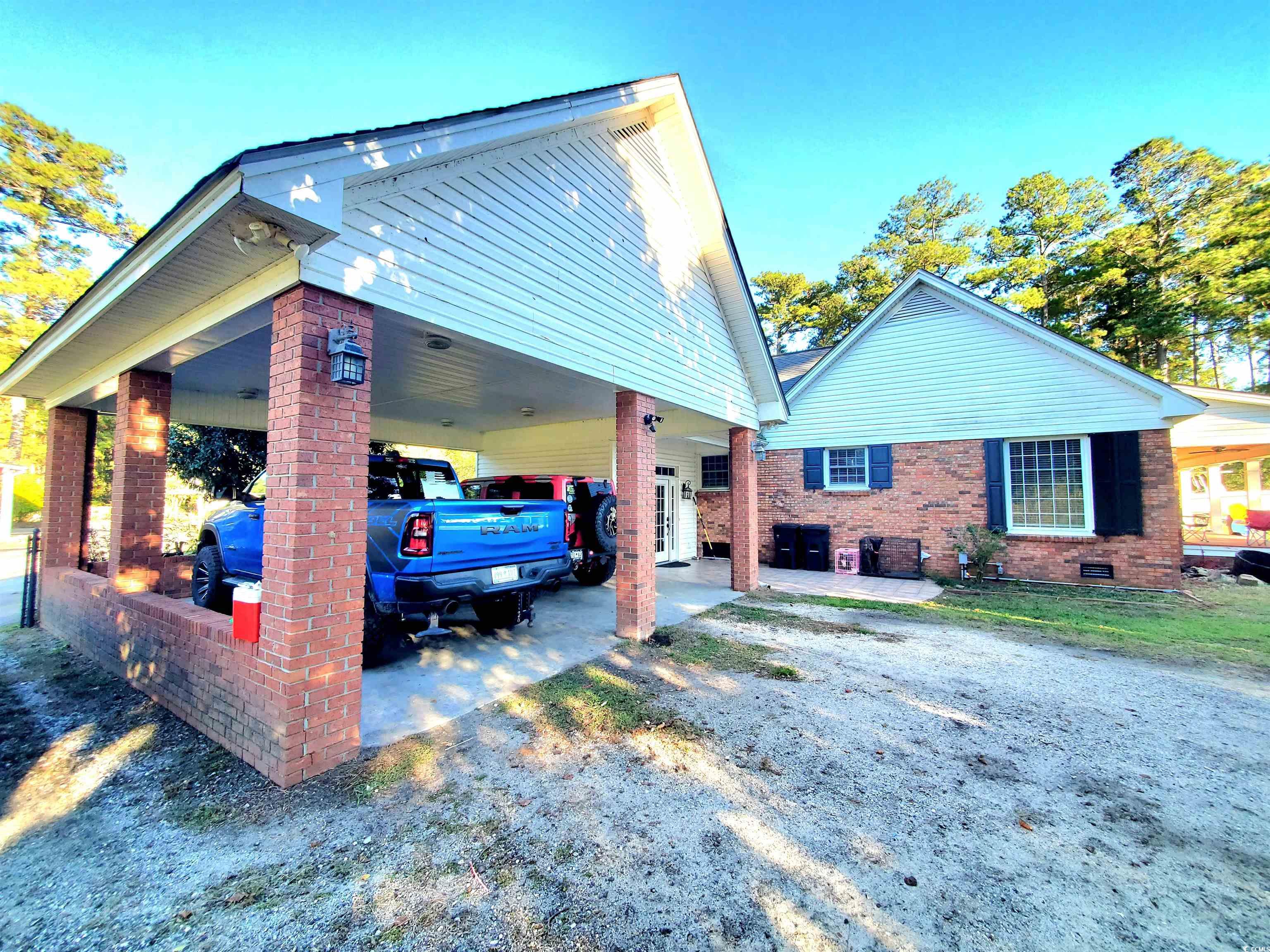 2525485 | Photo 26