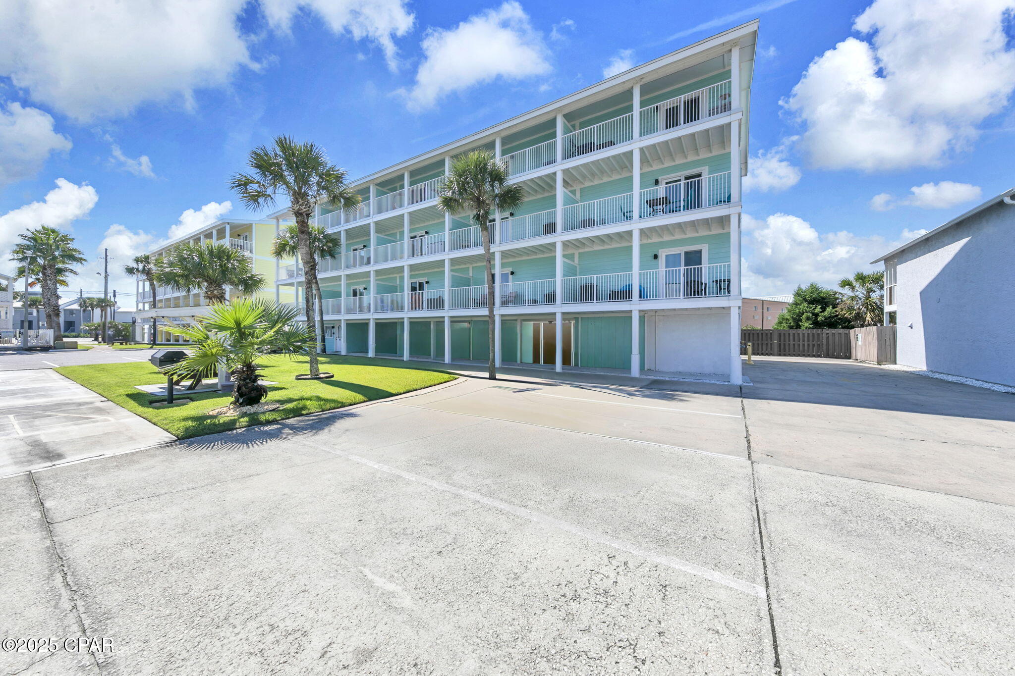 Image 2 For 17214 Front Beach  10