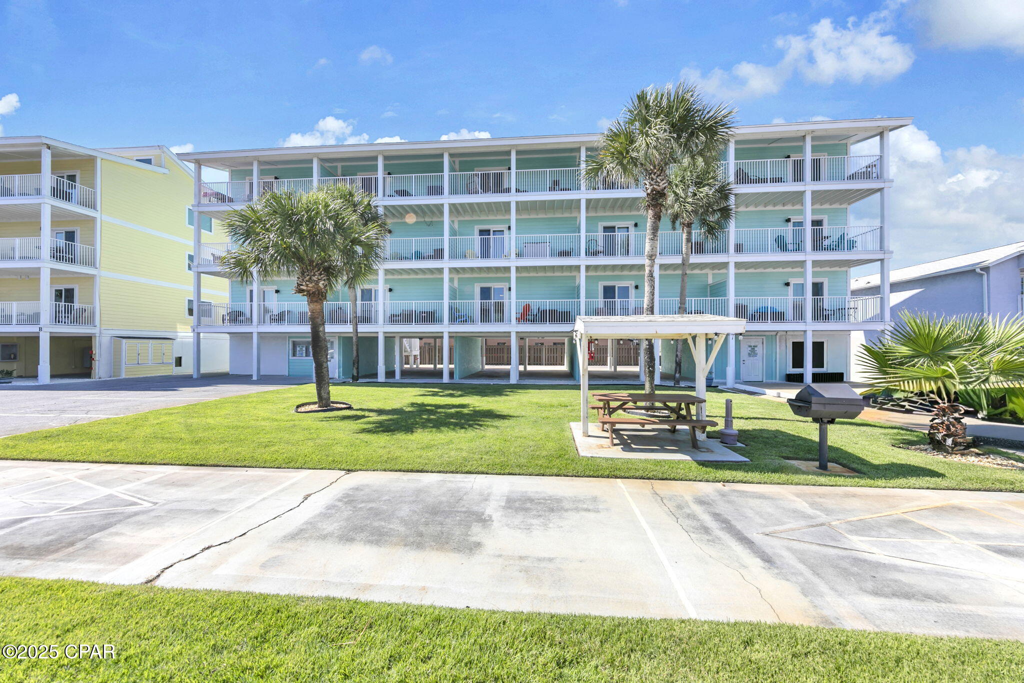 Image 4 For 17214 Front Beach  10