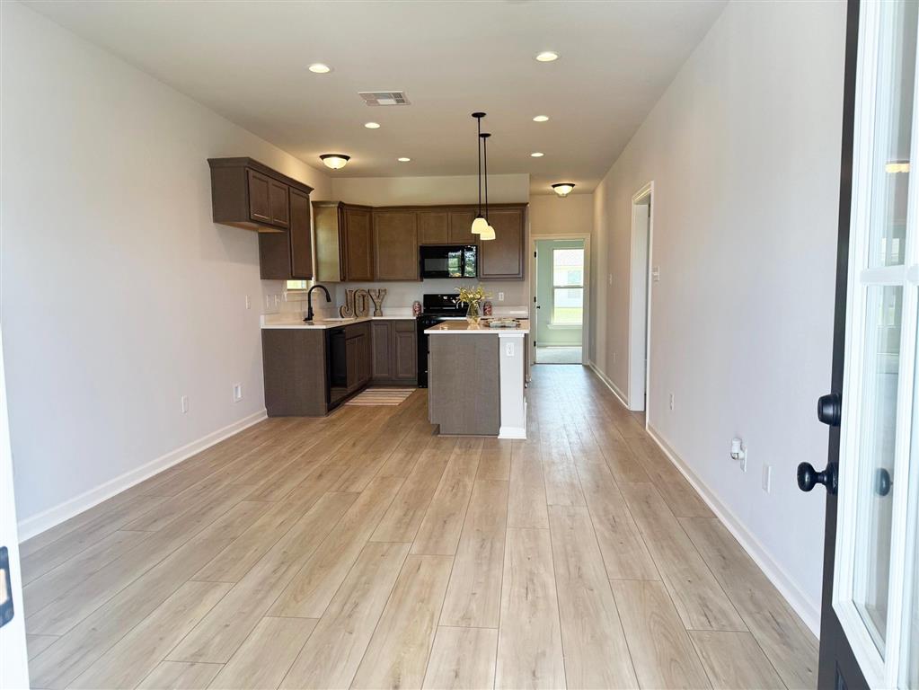 2358 Strickland Court — photo 2