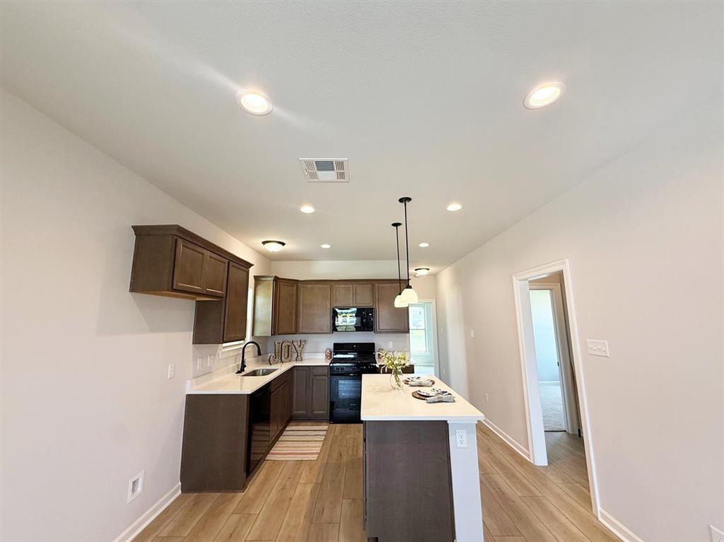 2358 Strickland Court — photo 4