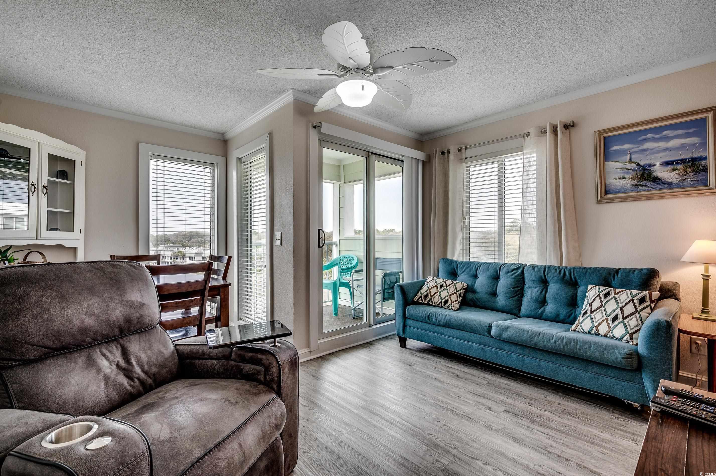 2525942 | Photo 10