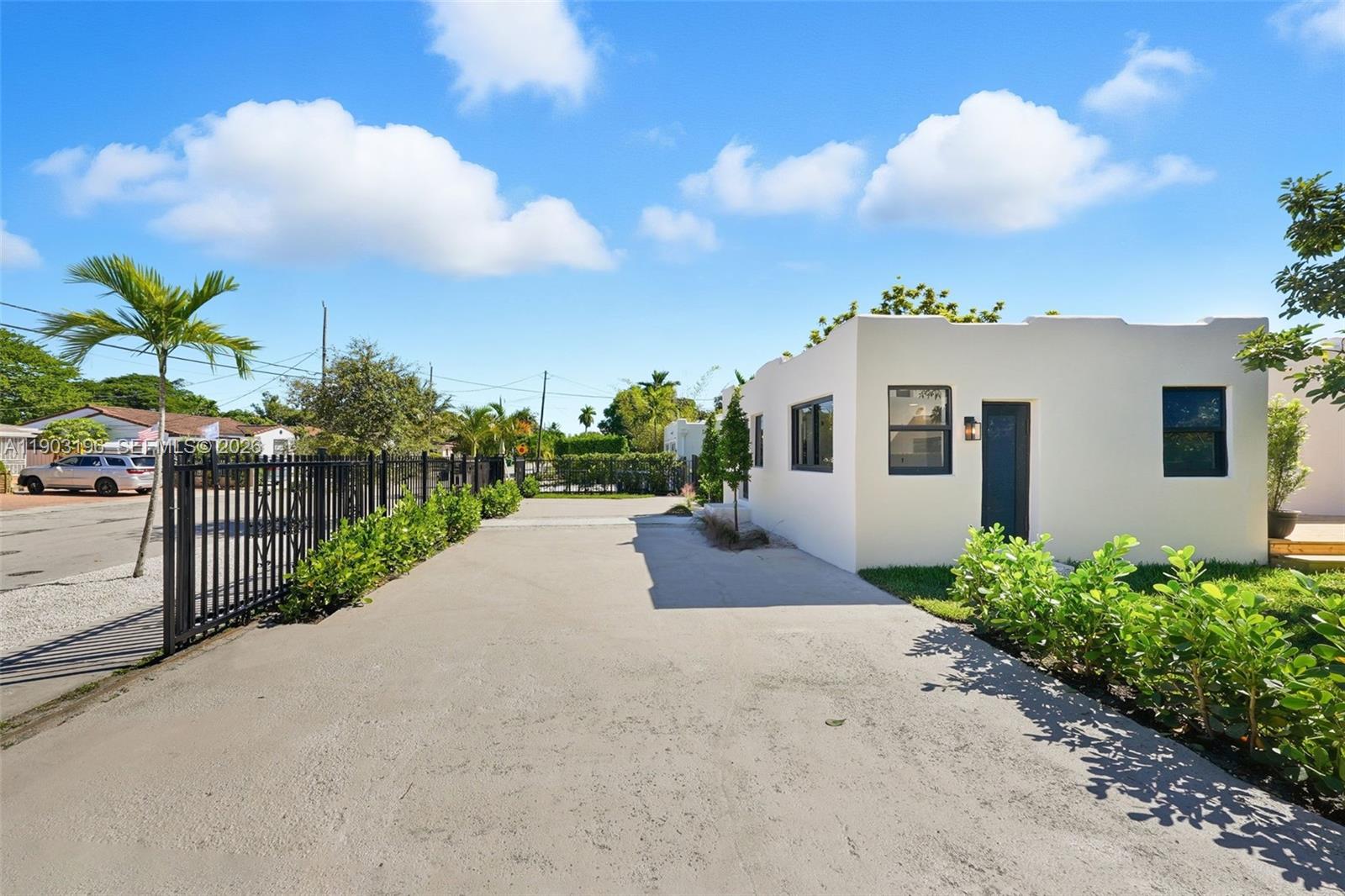 Homes for sale in Miami, FL | 2544 Sw 19th St, Miami, FL 33145 | MLS# A11903196