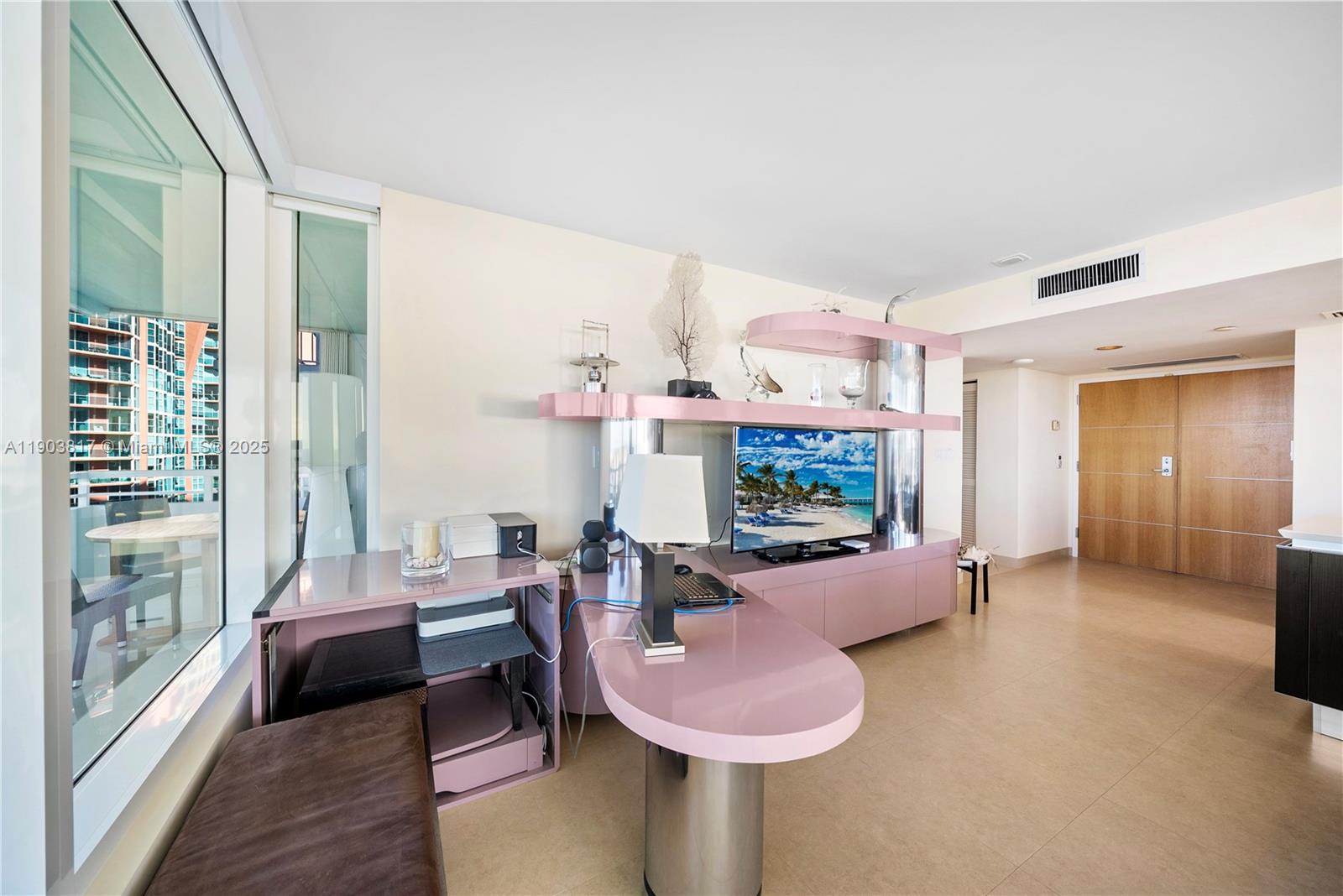 400 S Pointe Dr #2003, Miami Beach FL 33139