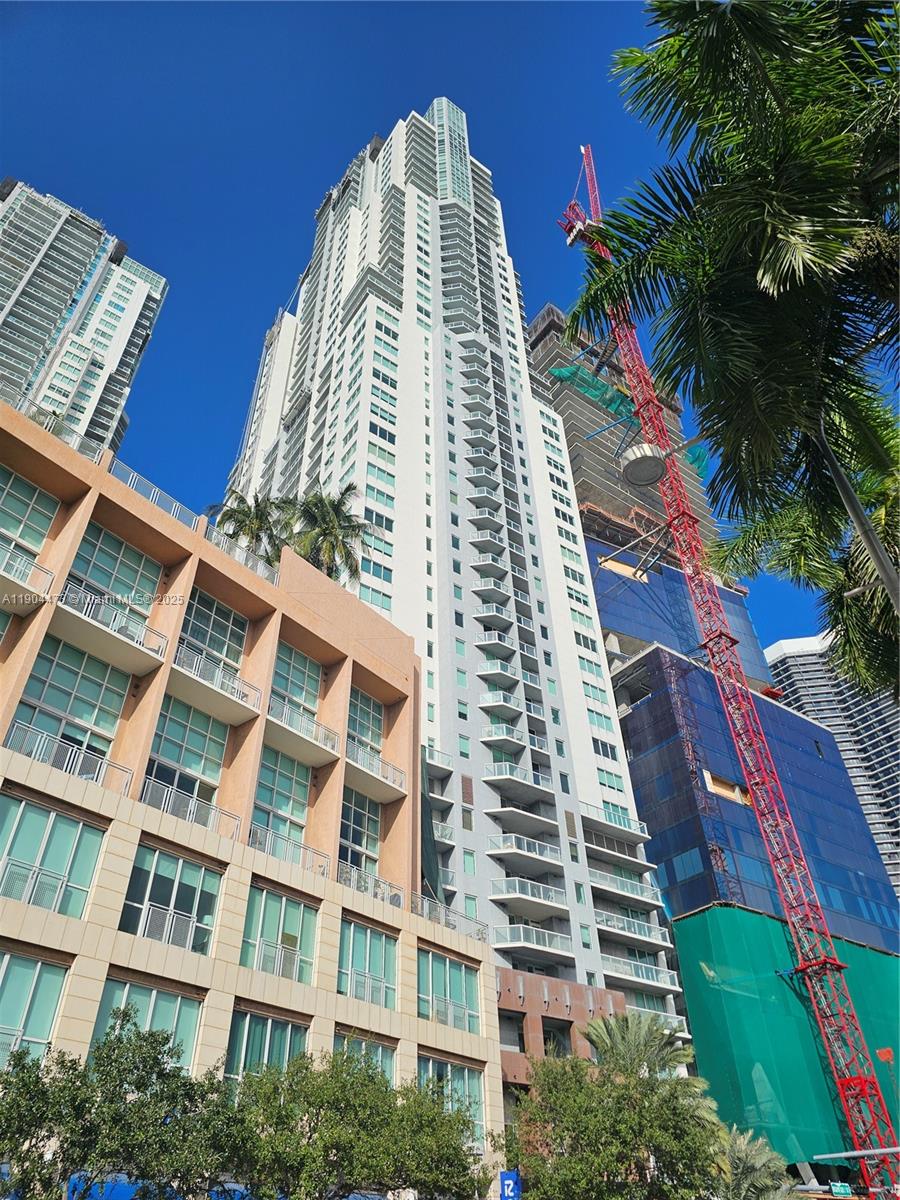 Vizcayne North Condo