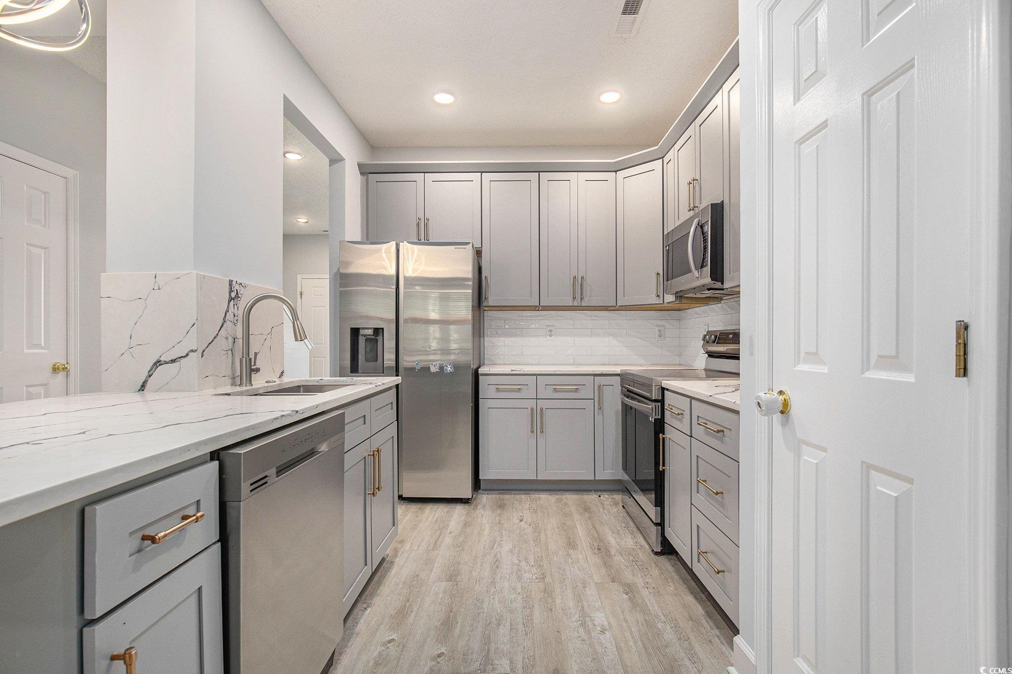 121 Olde Towne Way 