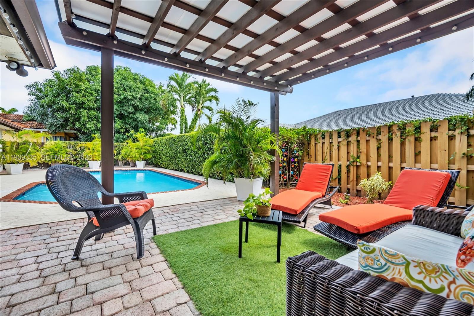 Hammocks Shores 3Rd Addn