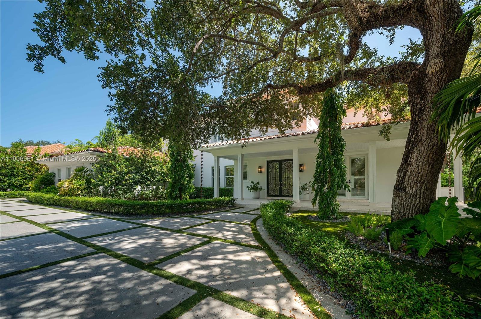 Cutler Oaks Estates