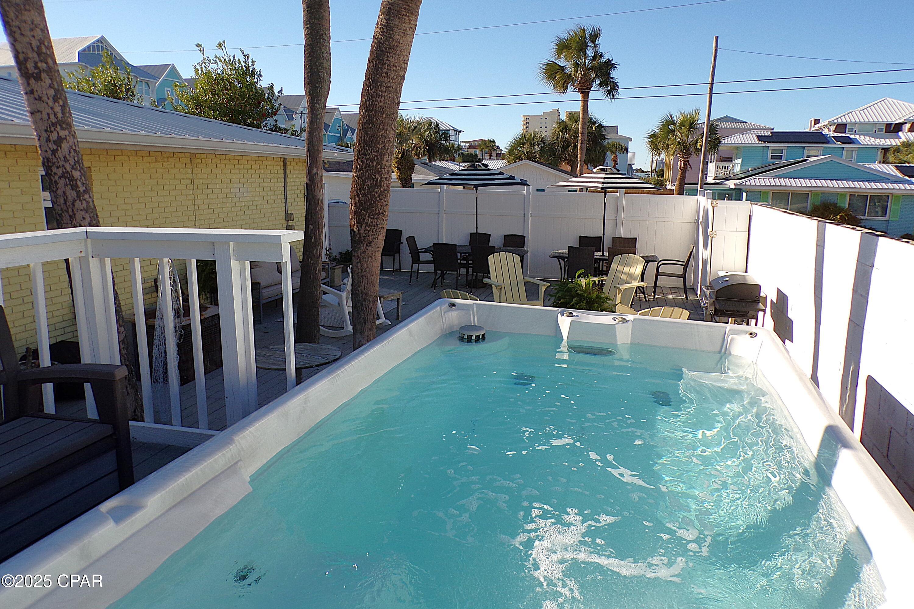 Image 12 For 8213 Surf Drive
