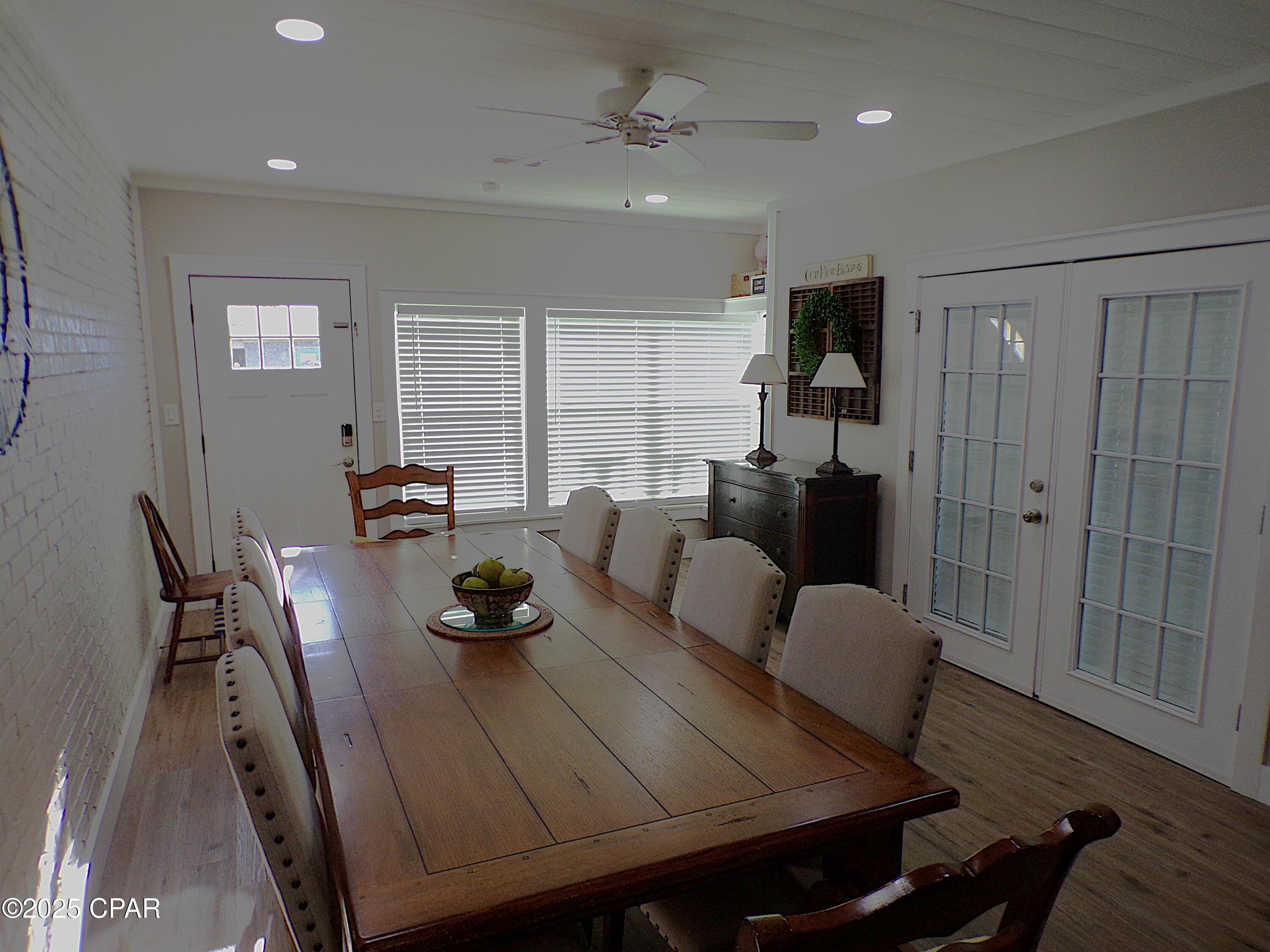 8213 Surf Drive