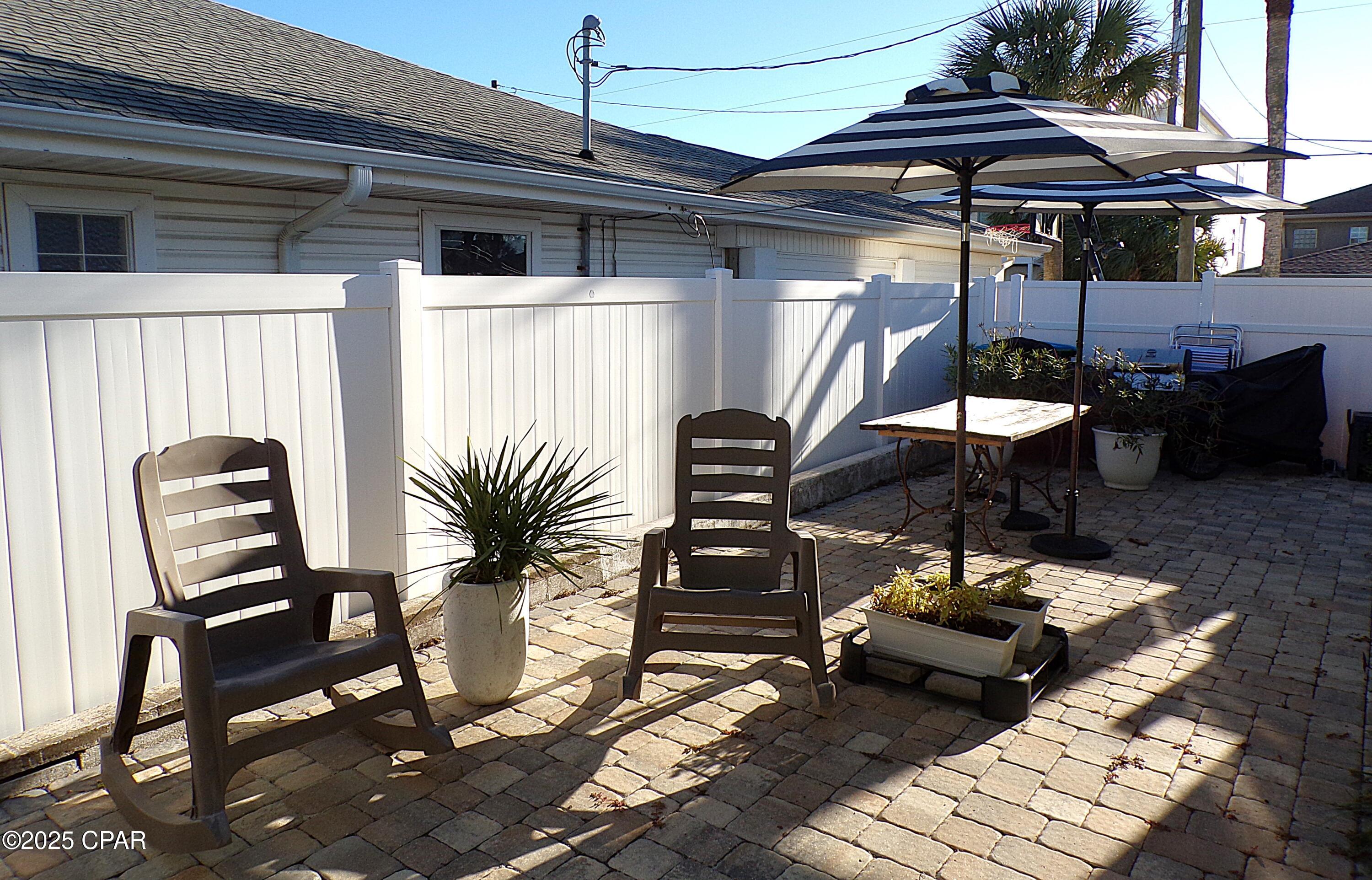 Photo 4 of Single family home for sale at 8213 Surf Dr, Panama City, FL 32408 | MLS# 781311 | Listing updated on 2026-09-17