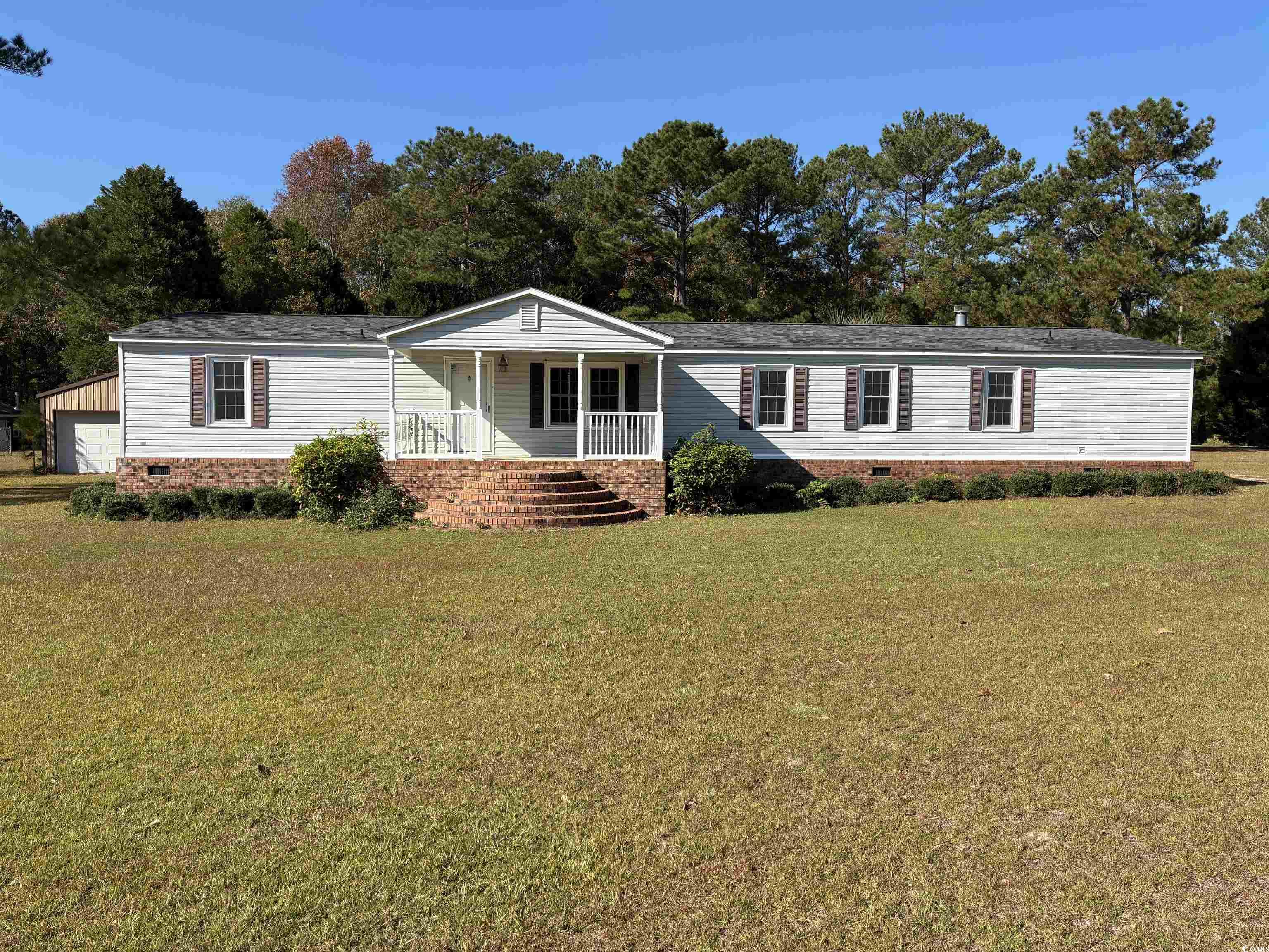 1016 Crawford Dr Manning, SC 29102