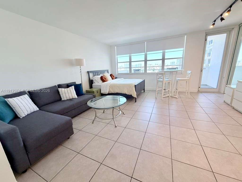 The Decoplage Condo
