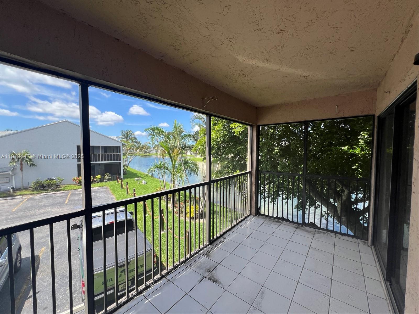 Bonus room and amenities at 820 Franklin Ave - Condo in Homestead