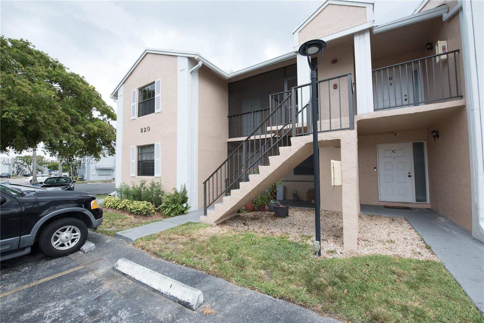 Stunning waterfront exterior at 820 Franklin Ave - Condo in Homestead