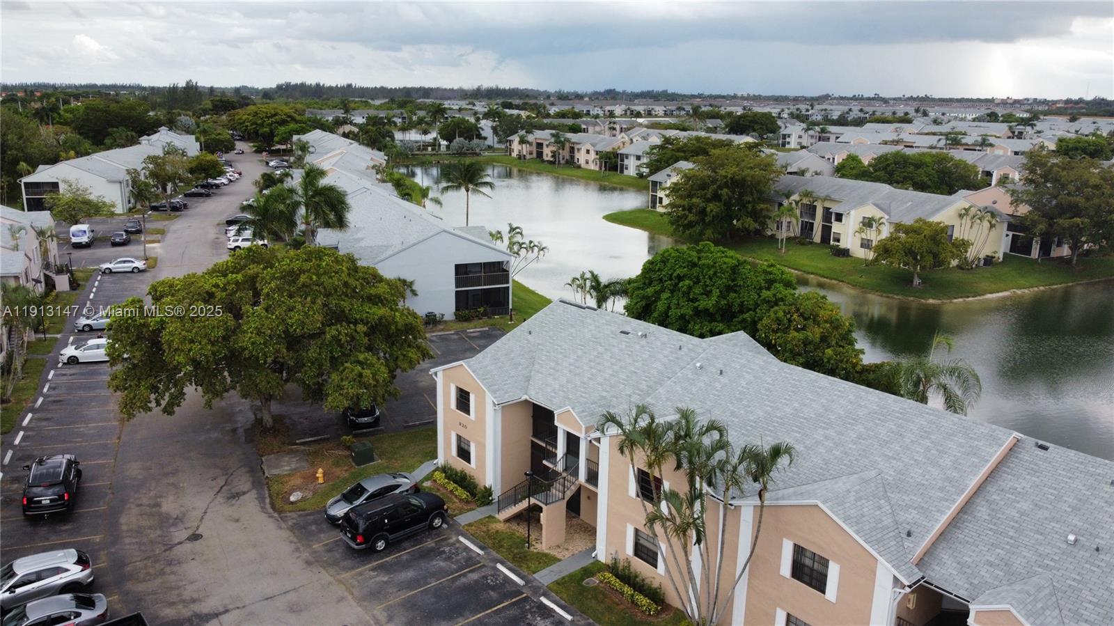 Spacious living room with panoramic views at 820 Franklin Ave - Condo in Homestead