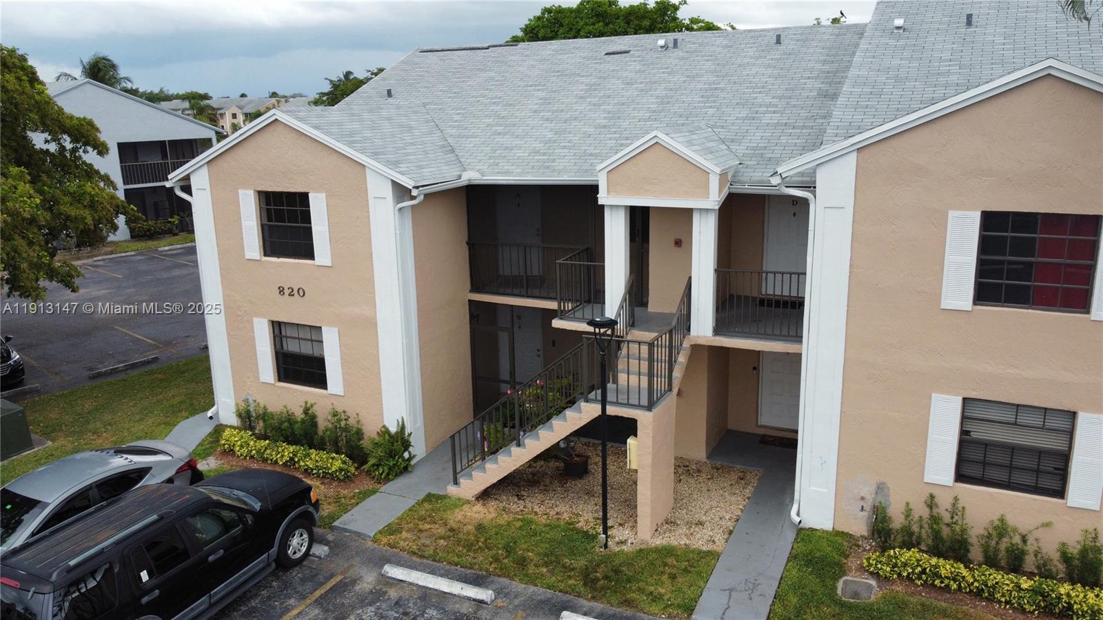 Bonus room and amenities at 820 Franklin Ave - Condo in Homestead