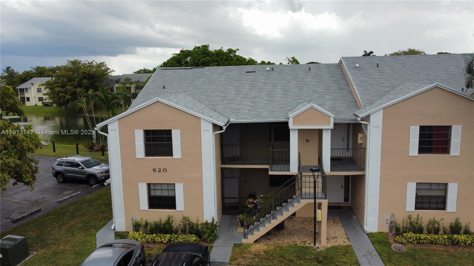 Waterfront views and dock access at 820 Franklin Ave - Condo in Homestead
