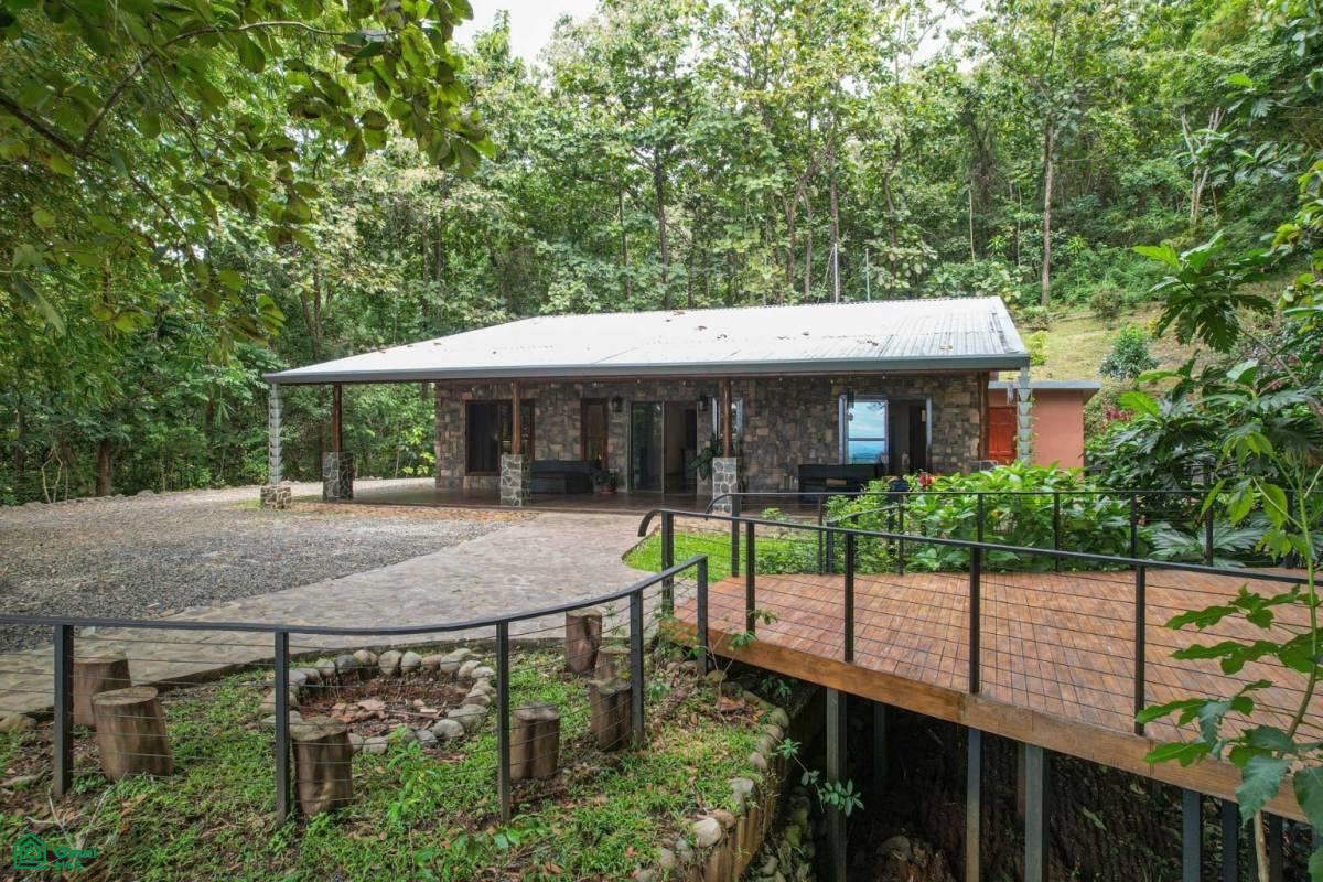 2 bed Single Family Homes For Sale in San Mateo, Alajuela - 1