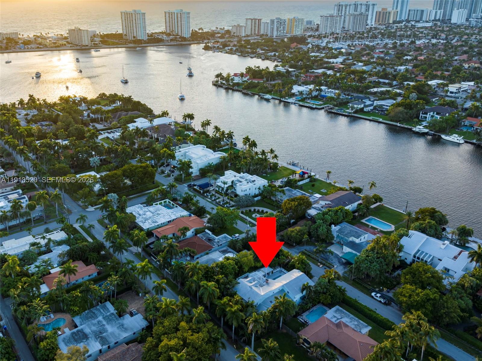 Hollywood Lakes Section