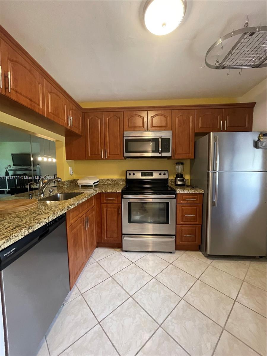 Sunrise Lakes 179 Condo