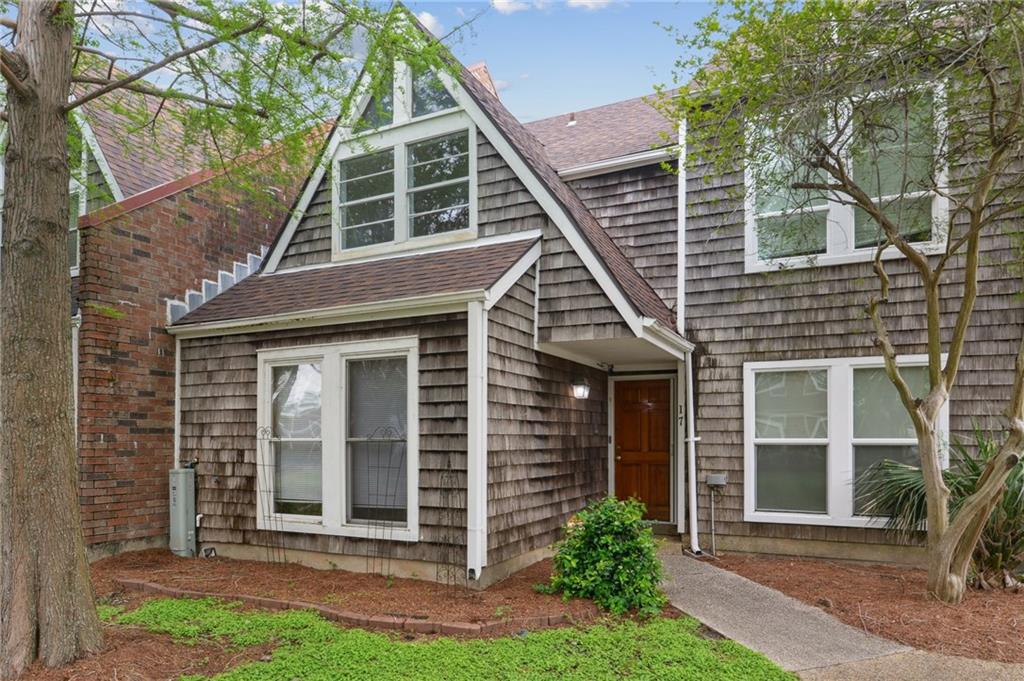 Townhouse for sale at 17 Spinnaker Ln, New Orleans, LA 70124 | MLS# 2530699