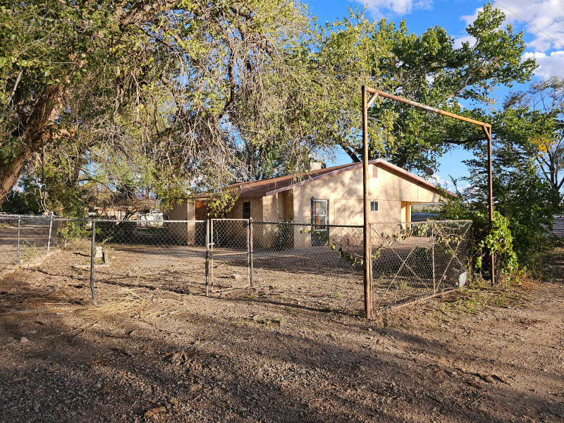3rd image of 22 Miguel Rd, Los Lunas, NM 87031 | MLS# 1094456