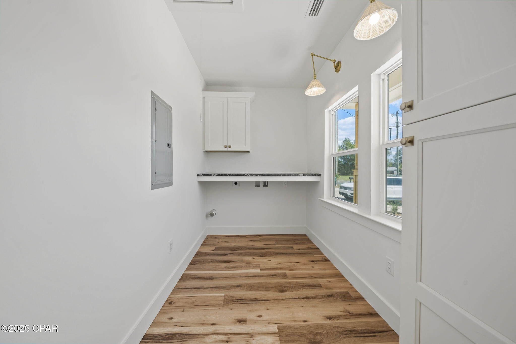 Image 27 For 1439 1st Street