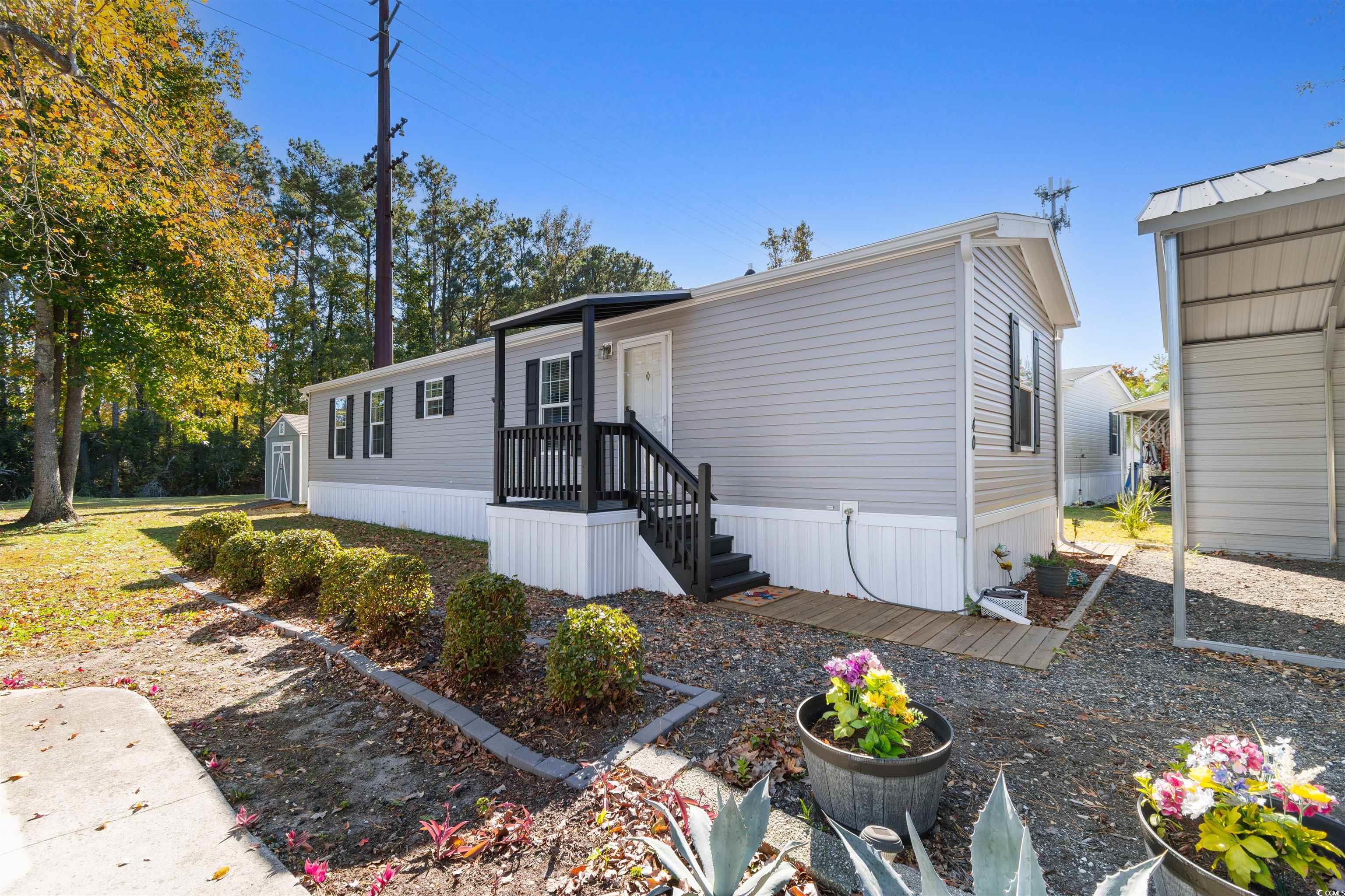 Photo 1 of Manufactured home for sale at 40 Shamrock Cir, Murrells Inlet, SC 29576 | MLS# 2527583 | Listing updated on 2026-09-16