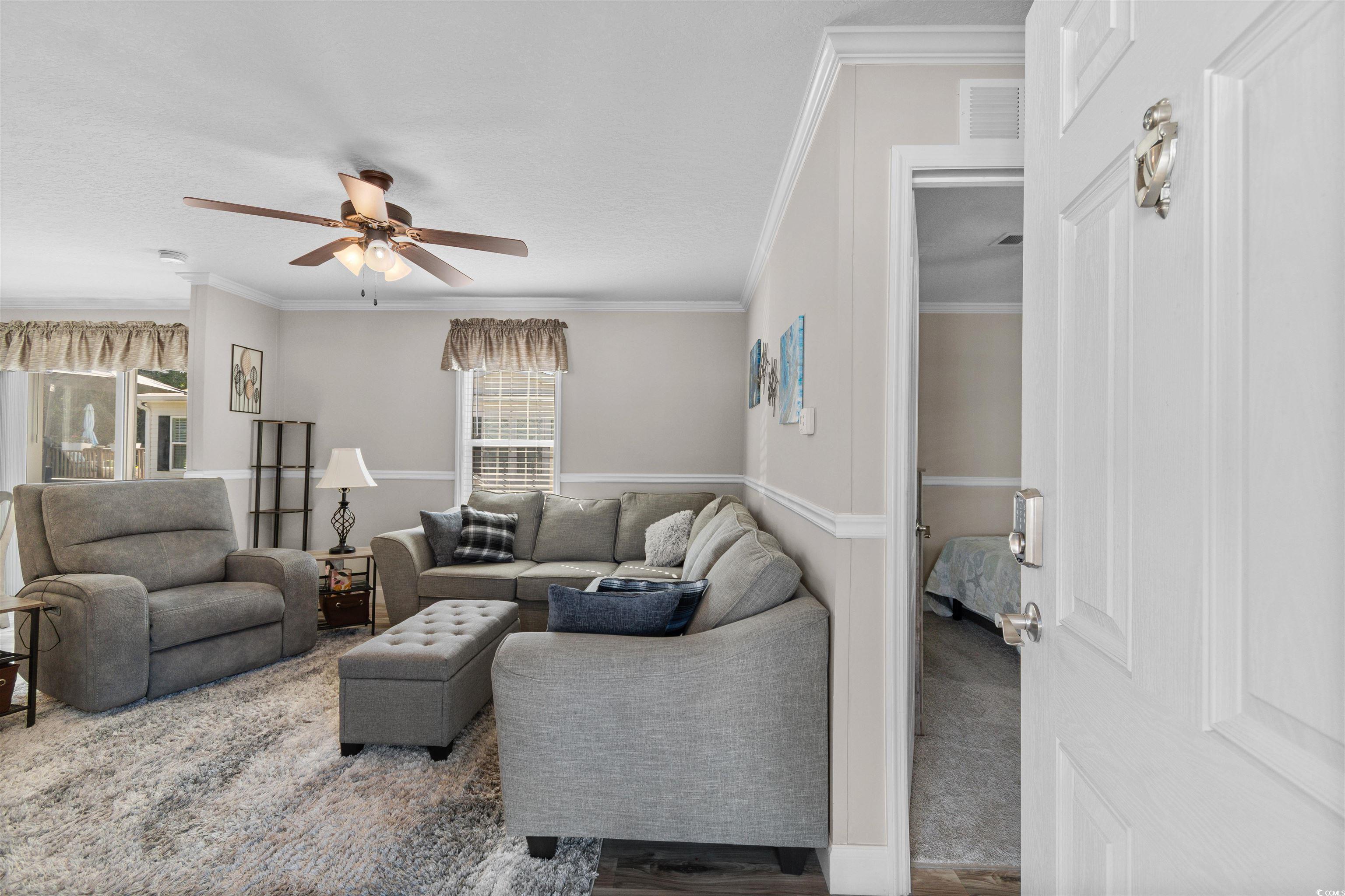 Photo 3 of Manufactured home for sale at 40 Shamrock Cir, Murrells Inlet, SC 29576 | MLS# 2527583 | Listing updated on 2026-09-16