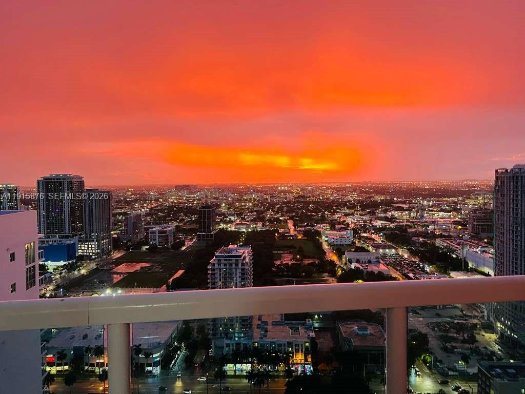 1800 Club Condo