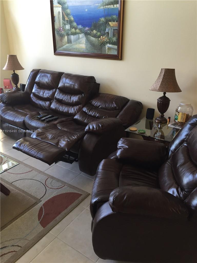 Bonus room and amenities at 1341 3rd Ave - Condo in Dania Beach
