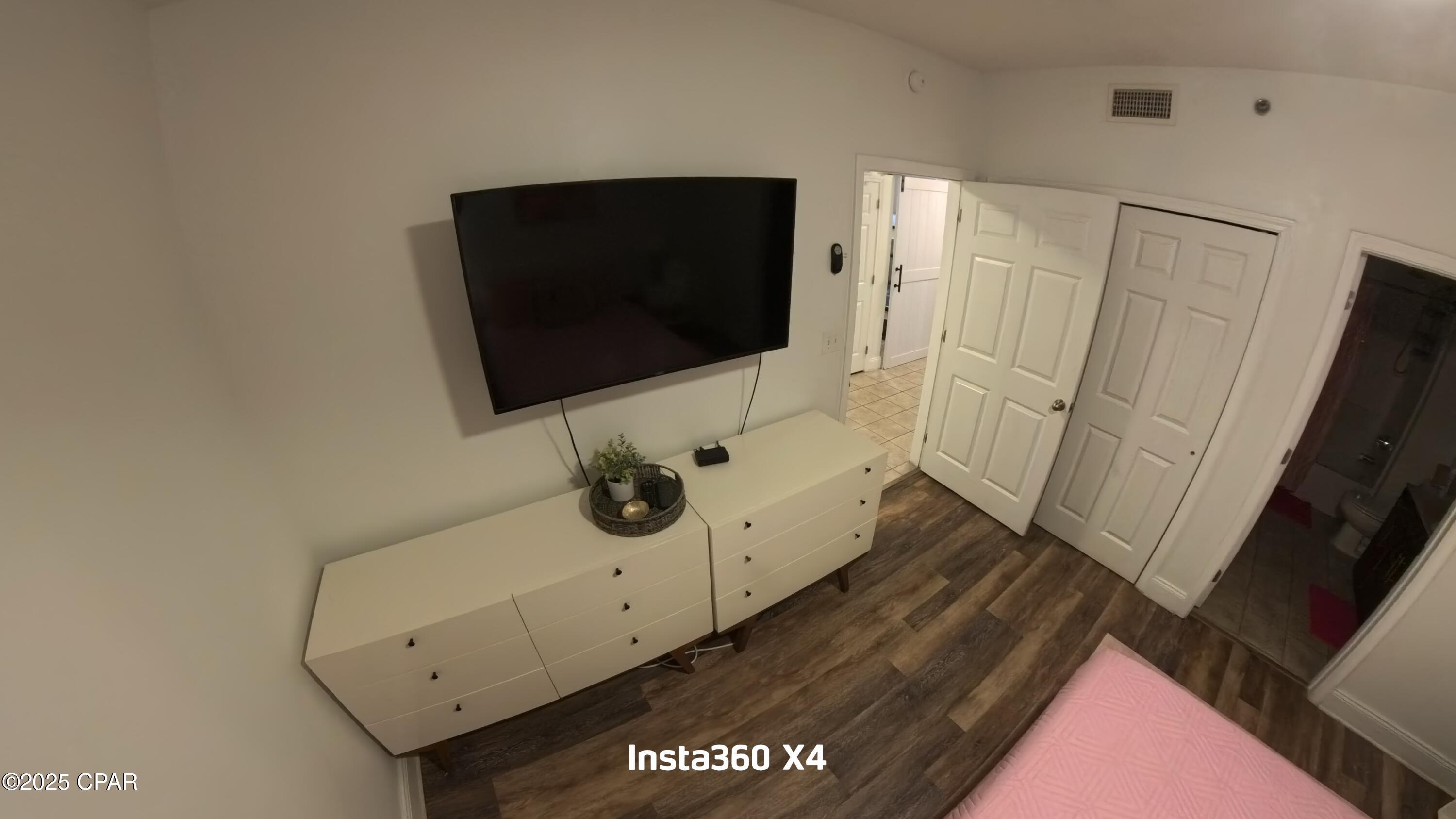 Image 32 For 9860 Thomas Drive 1412