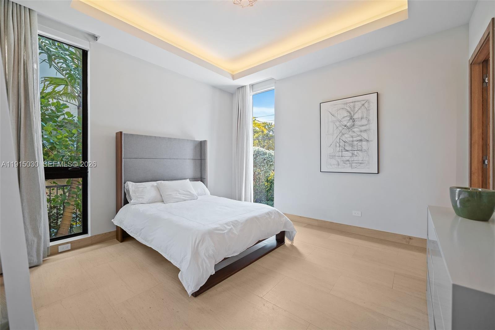 5831 Alton Rd, Miami Beach FL 33140