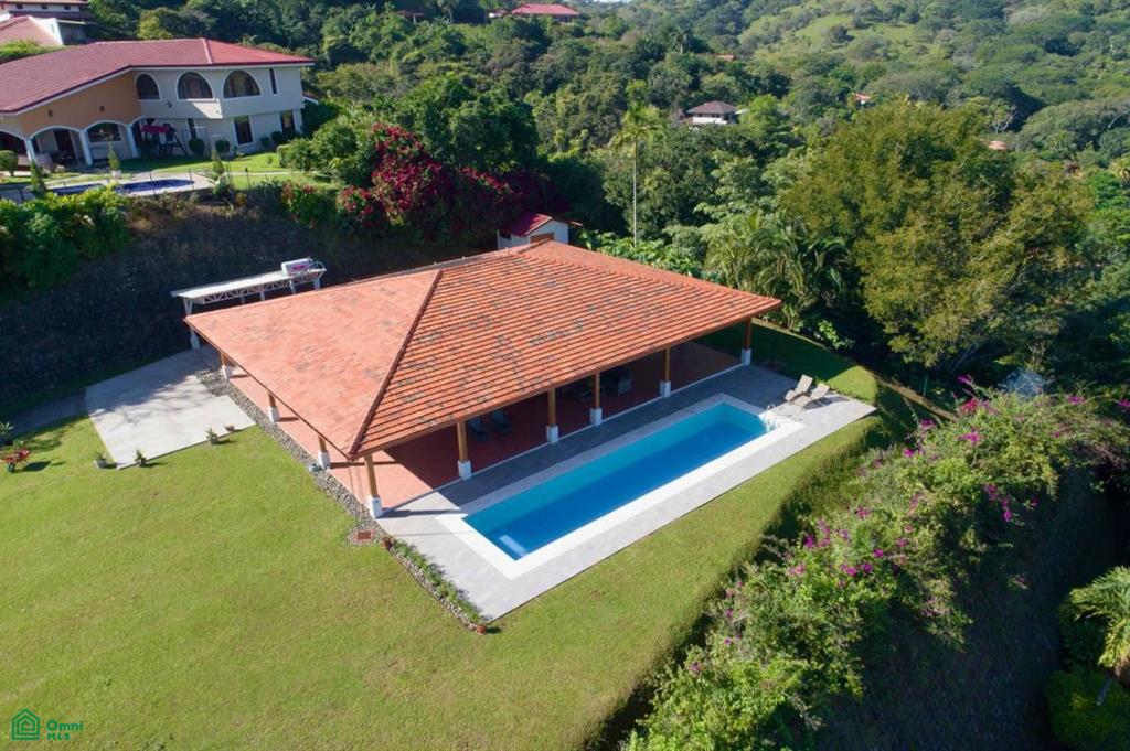 7 bed Single Family Homes For Sale in Atenas, Alajuela - 1